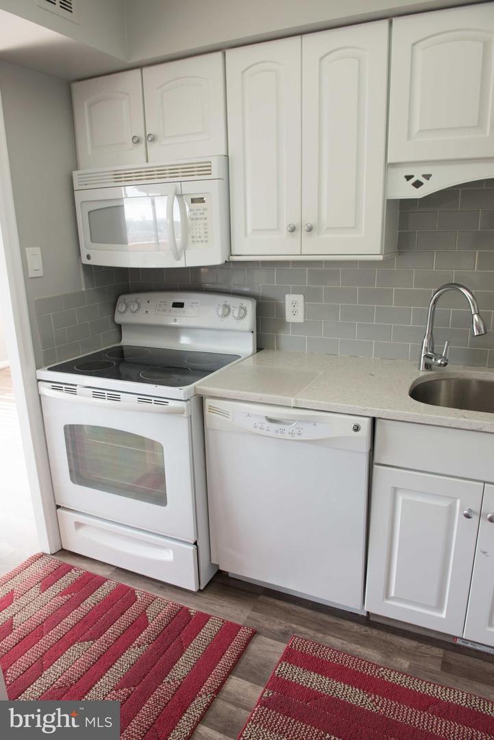 1301 N COURTHOUSE RD #1507, ARLINGTON, Virginia 22201, 2 Bedrooms Bedrooms, ,2 BathroomsBathrooms,Residential,For sale,1301 N COURTHOUSE RD #1507,VAAR2066550 MLS # VAAR2066550