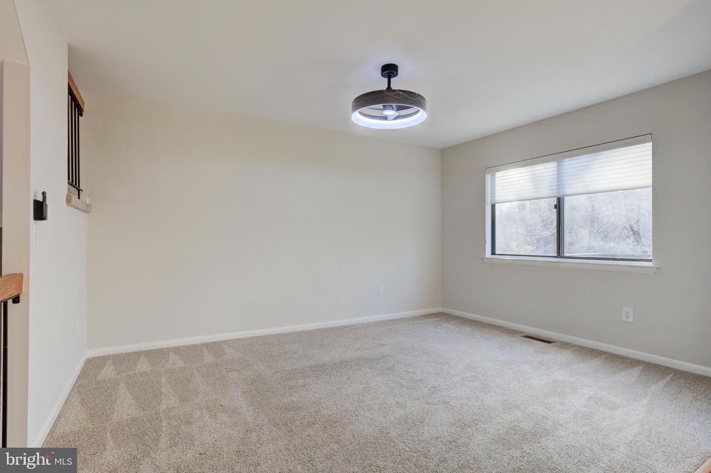 11908 BARREL COOPER CT, RESTON, Virginia 20191, 3 Bedrooms Bedrooms, 6 Rooms Rooms,2 BathroomsBathrooms,Residential,For sale,11908 BARREL COOPER CT,VAFX2281102 MLS # VAFX2281102