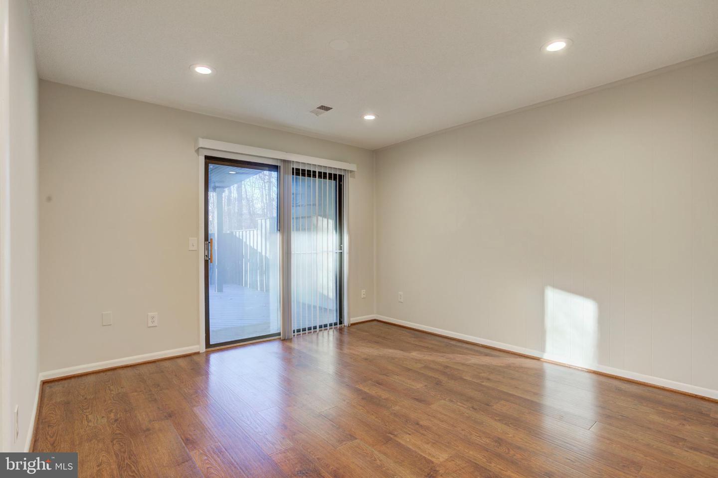 11908 BARREL COOPER CT, RESTON, Virginia 20191, 3 Bedrooms Bedrooms, 6 Rooms Rooms,2 BathroomsBathrooms,Residential,For sale,11908 BARREL COOPER CT,VAFX2281102 MLS # VAFX2281102