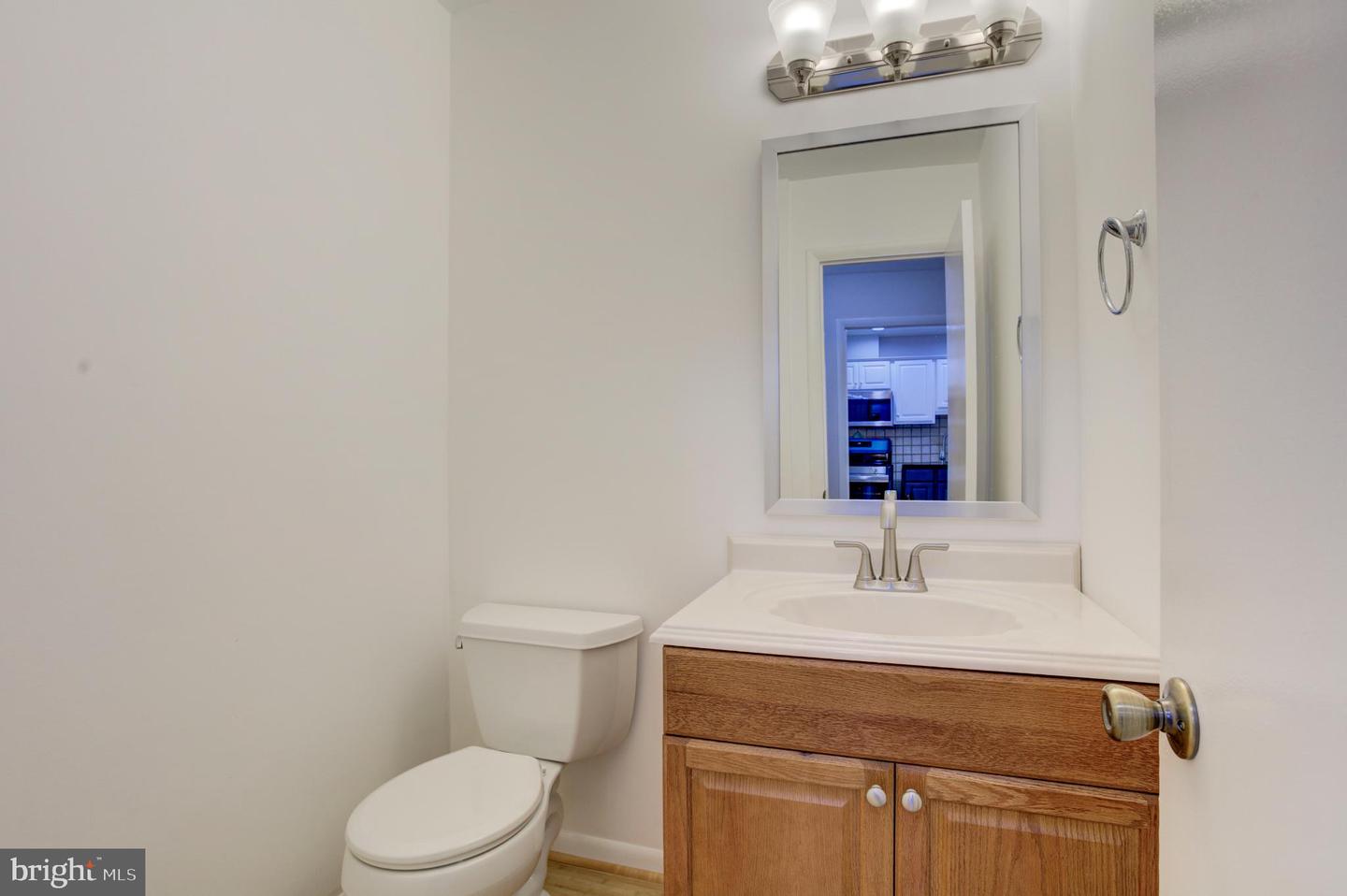 11908 BARREL COOPER CT, RESTON, Virginia 20191, 3 Bedrooms Bedrooms, 6 Rooms Rooms,2 BathroomsBathrooms,Residential,For sale,11908 BARREL COOPER CT,VAFX2281102 MLS # VAFX2281102