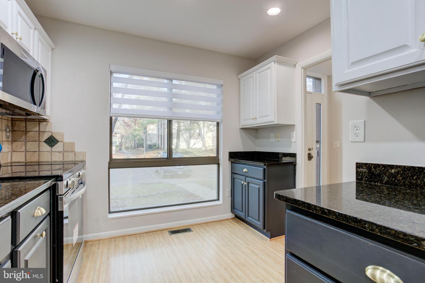 11908 BARREL COOPER CT, RESTON, Virginia 20191, 3 Bedrooms Bedrooms, 6 Rooms Rooms,2 BathroomsBathrooms,Residential,For sale,11908 BARREL COOPER CT,VAFX2281102 MLS # VAFX2281102