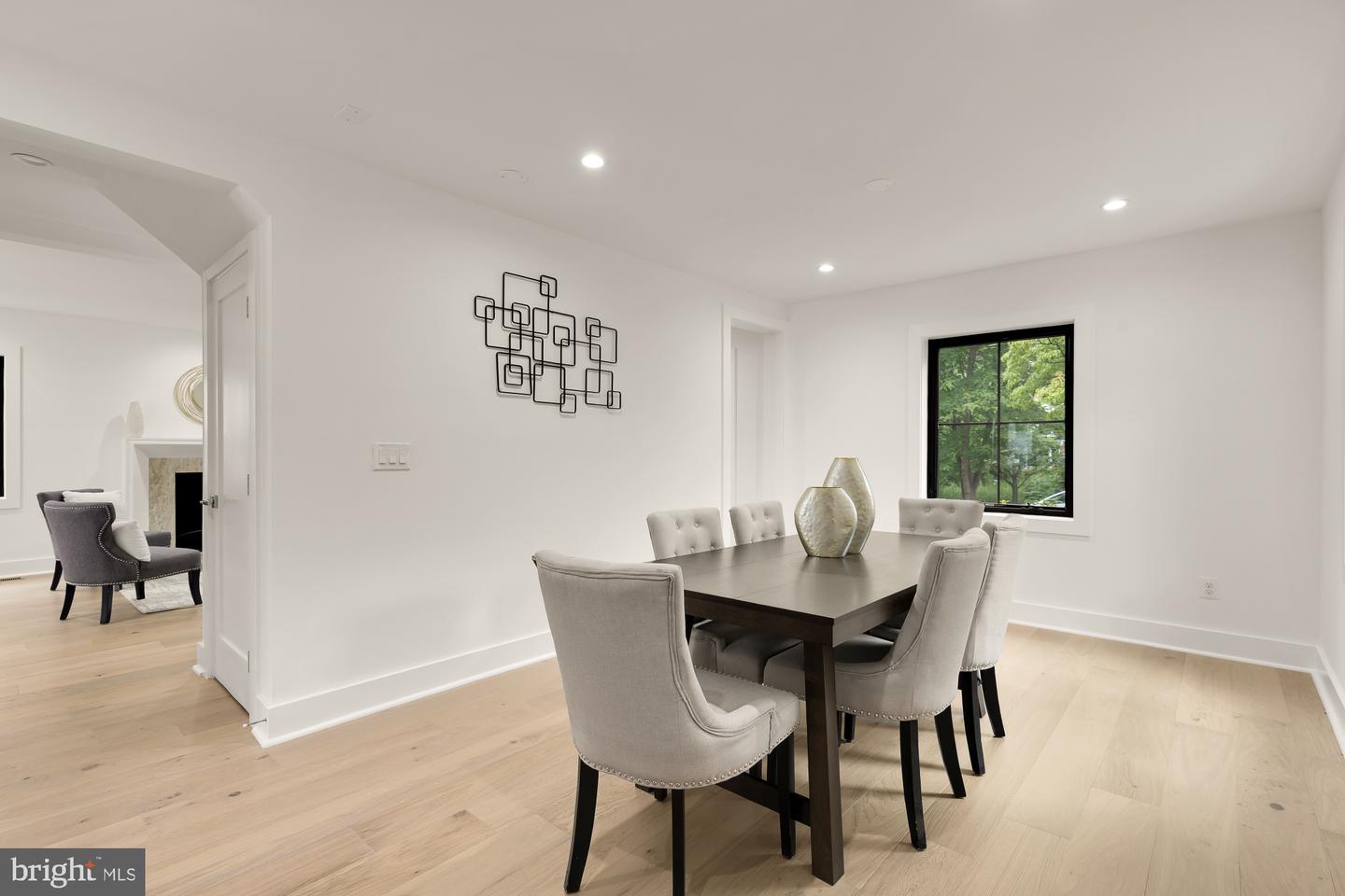 4324 YUMA ST NW, WASHINGTON, District Of Columbia 20016, 5 Bedrooms Bedrooms, ,5 BathroomsBathrooms,Residential,For sale,4324 YUMA ST NW,DCDC2233560 MLS # DCDC2233560