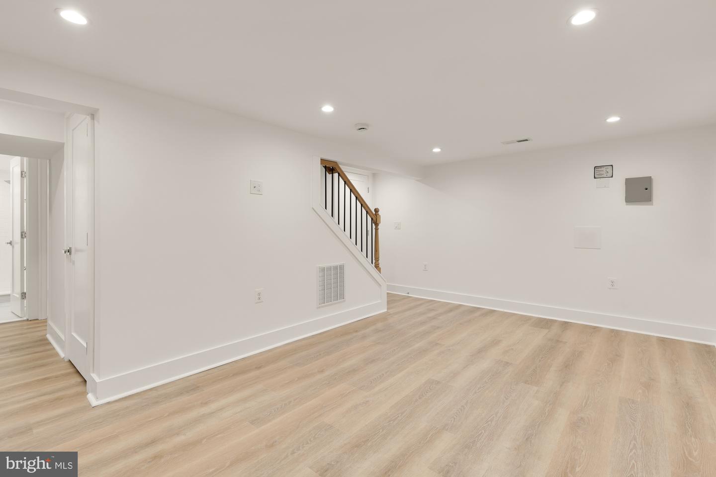 4324 YUMA ST NW, WASHINGTON, District Of Columbia 20016, 5 Bedrooms Bedrooms, ,5 BathroomsBathrooms,Residential,For sale,4324 YUMA ST NW,DCDC2233560 MLS # DCDC2233560