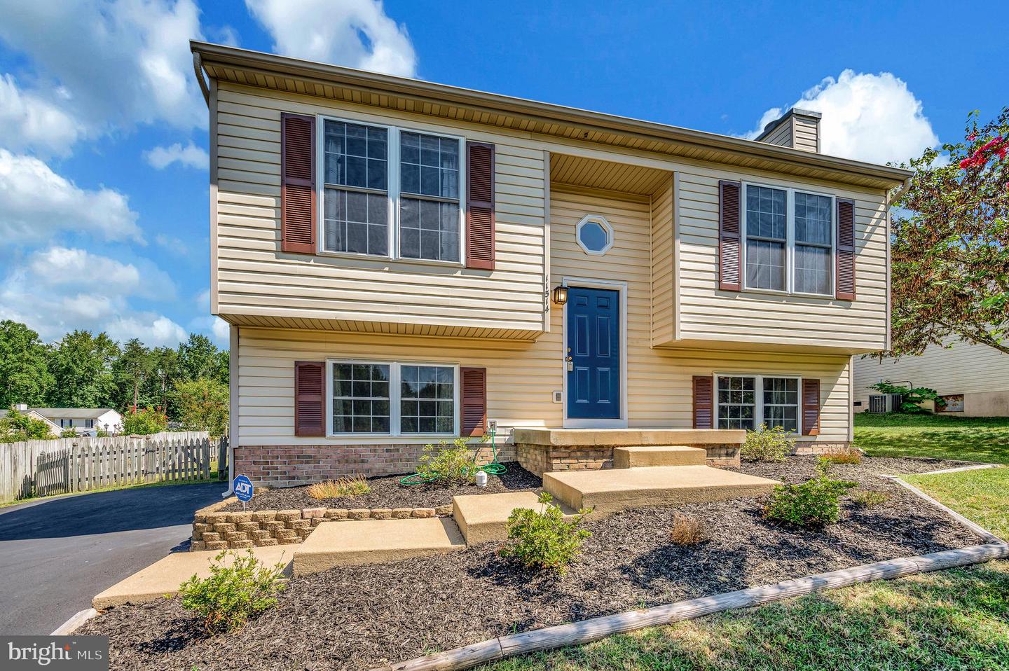 11514 WOODLAND VIEW DR, FREDERICKSBURG, Virginia 22407, 4 Bedrooms Bedrooms, ,2 BathroomsBathrooms,Residential,For sale,11514 WOODLAND VIEW DR,VASP2037914 MLS # VASP2037914 11514 WOODLAND VIEW DR, FREDERICKSBURG, Virginia 22407, 4 Bedrooms Bedrooms, ,2 BathroomsBathrooms,Residential,For sale,11514 WOODLAND VIEW DR,VASP2037914 MLS # VASP2037914