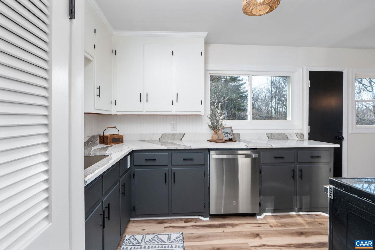 106 HENRY AVE, WAYNESBORO, Virginia 22980, 4 Bedrooms Bedrooms, ,2 BathroomsBathrooms,Residential,For sale,106 HENRY AVE,671573 MLS # 671573 106 HENRY AVE, WAYNESBORO, Virginia 22980, 4 Bedrooms Bedrooms, ,2 BathroomsBathrooms,Residential,For sale,106 HENRY AVE,671573 MLS # 671573