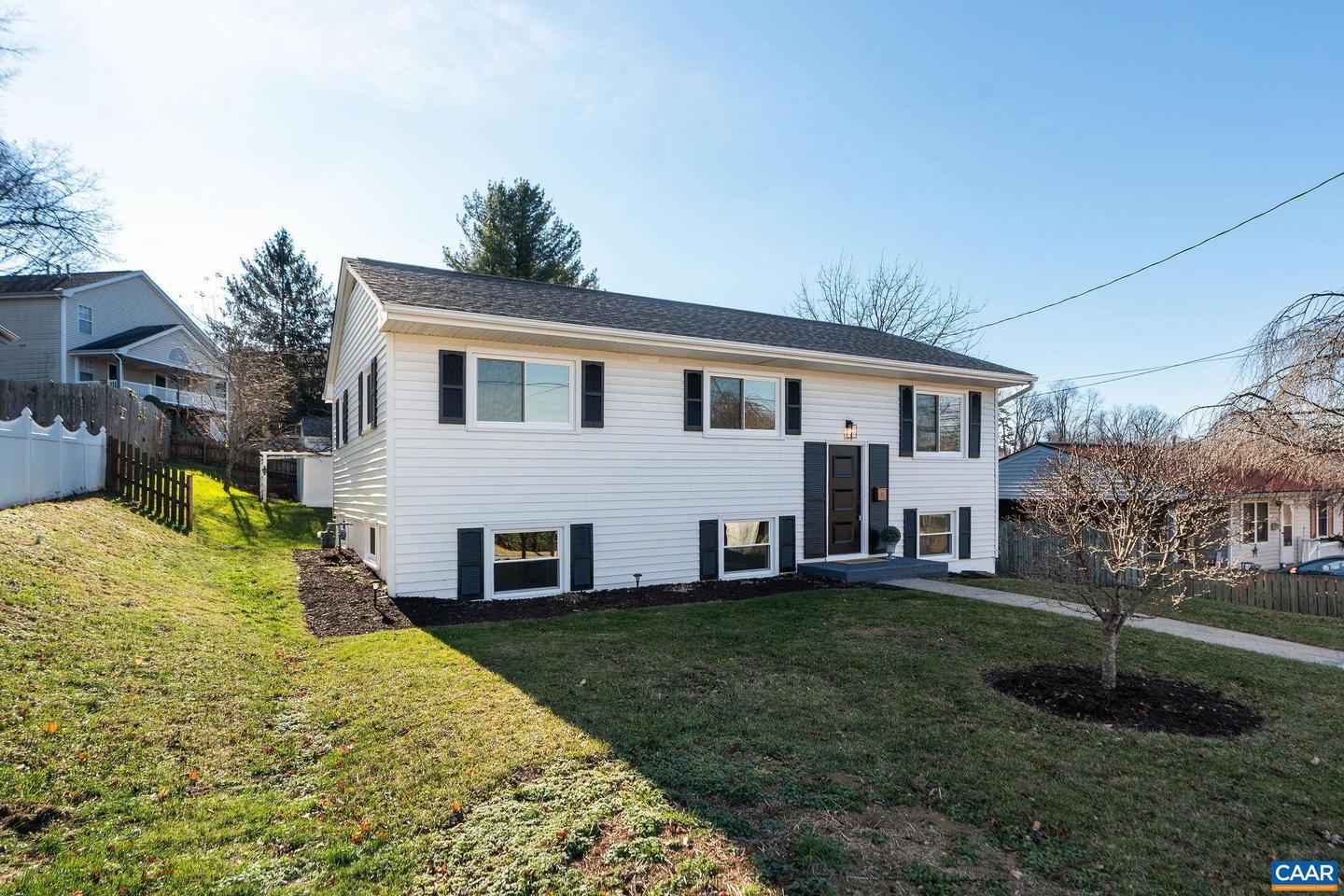 106 HENRY AVE, WAYNESBORO, Virginia 22980, 4 Bedrooms Bedrooms, ,2 BathroomsBathrooms,Residential,For sale,106 HENRY AVE,671573 MLS # 671573 106 HENRY AVE, WAYNESBORO, Virginia 22980, 4 Bedrooms Bedrooms, ,2 BathroomsBathrooms,Residential,For sale,106 HENRY AVE,671573 MLS # 671573