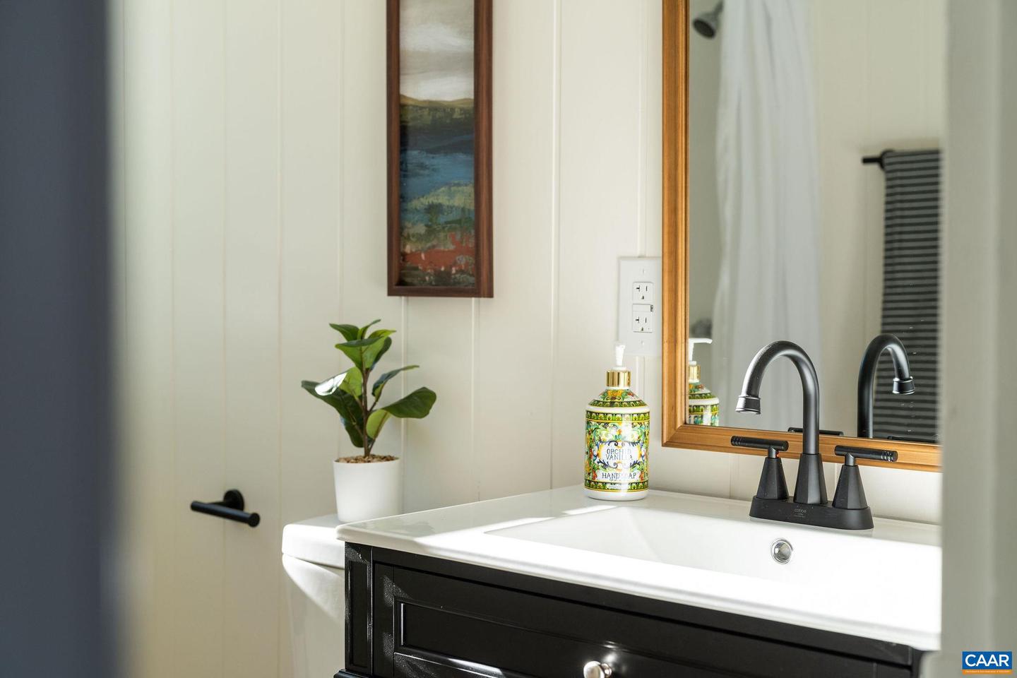 106 HENRY AVE, WAYNESBORO, Virginia 22980, 4 Bedrooms Bedrooms, ,2 BathroomsBathrooms,Residential,For sale,106 HENRY AVE,671573 MLS # 671573 106 HENRY AVE, WAYNESBORO, Virginia 22980, 4 Bedrooms Bedrooms, ,2 BathroomsBathrooms,Residential,For sale,106 HENRY AVE,671573 MLS # 671573