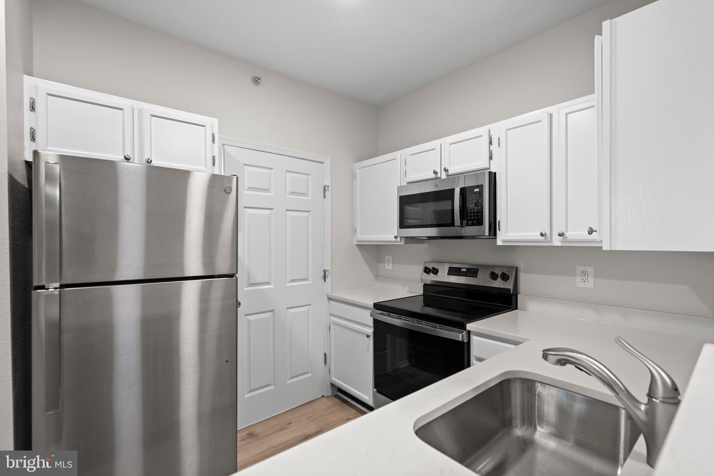 1570 SPRING GATE DR #7406, MCLEAN, Virginia 22102, 1 Bedroom Bedrooms, 4 Rooms Rooms,1 BathroomBathrooms,Residential,For sale,1570 SPRING GATE DR #7406,VAFX2281266 MLS # VAFX2281266 1570 SPRING GATE DR #7406, MCLEAN, Virginia 22102, 1 Bedroom Bedrooms, 4 Rooms Rooms,1 BathroomBathrooms,Residential,For sale,1570 SPRING GATE DR #7406,VAFX2281266 MLS # VAFX2281266