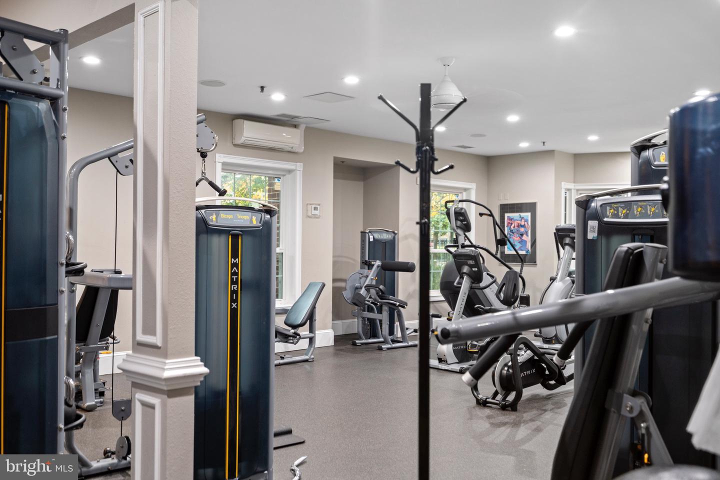 1570 SPRING GATE DR #7406, MCLEAN, Virginia 22102, 1 Bedroom Bedrooms, 4 Rooms Rooms,1 BathroomBathrooms,Residential,For sale,1570 SPRING GATE DR #7406,VAFX2281266 MLS # VAFX2281266 1570 SPRING GATE DR #7406, MCLEAN, Virginia 22102, 1 Bedroom Bedrooms, 4 Rooms Rooms,1 BathroomBathrooms,Residential,For sale,1570 SPRING GATE DR #7406,VAFX2281266 MLS # VAFX2281266