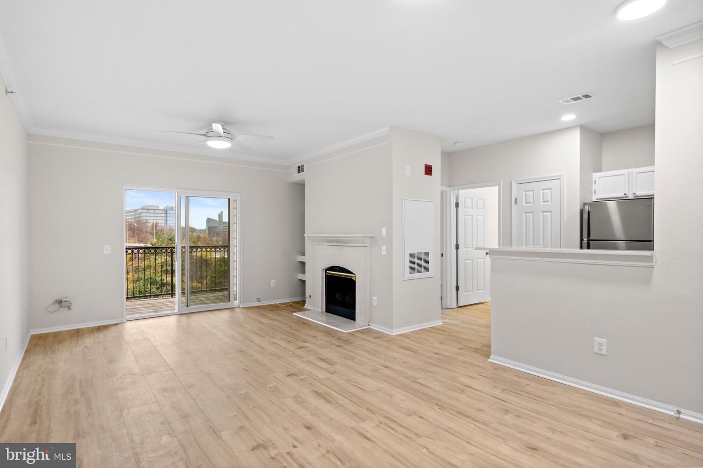 1570 SPRING GATE DR #7406, MCLEAN, Virginia 22102, 1 Bedroom Bedrooms, 4 Rooms Rooms,1 BathroomBathrooms,Residential,For sale,1570 SPRING GATE DR #7406,VAFX2281266 MLS # VAFX2281266 1570 SPRING GATE DR #7406, MCLEAN, Virginia 22102, 1 Bedroom Bedrooms, 4 Rooms Rooms,1 BathroomBathrooms,Residential,For sale,1570 SPRING GATE DR #7406,VAFX2281266 MLS # VAFX2281266