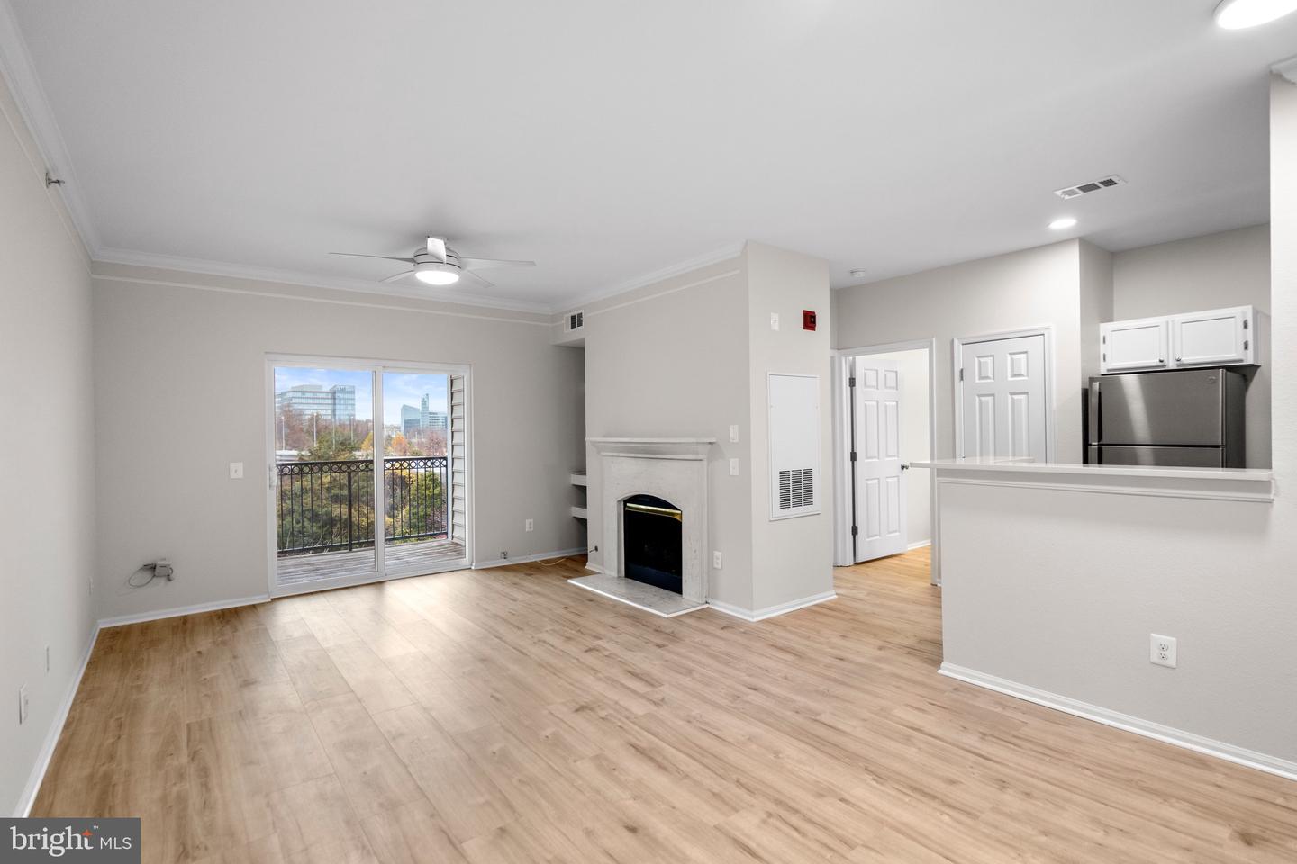 1570 SPRING GATE DR #7406, MCLEAN, Virginia 22102, 1 Bedroom Bedrooms, 4 Rooms Rooms,1 BathroomBathrooms,Residential,For sale,1570 SPRING GATE DR #7406,VAFX2281266 MLS # VAFX2281266 1570 SPRING GATE DR #7406, MCLEAN, Virginia 22102, 1 Bedroom Bedrooms, 4 Rooms Rooms,1 BathroomBathrooms,Residential,For sale,1570 SPRING GATE DR #7406,VAFX2281266 MLS # VAFX2281266