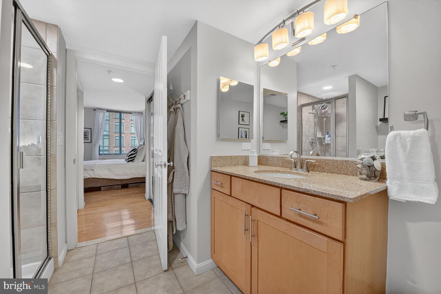 2220 FAIRFAX DR #707, ARLINGTON, Virginia 22201, 2 Bedrooms Bedrooms, ,2 BathroomsBathrooms,Residential,For sale,2220 FAIRFAX DR #707,VAAR2066566 MLS # VAAR2066566