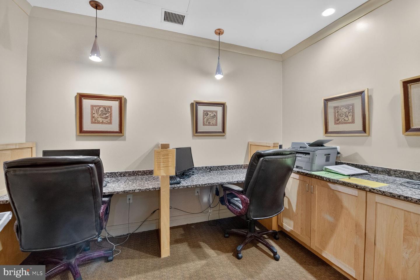 2220 FAIRFAX DR #707, ARLINGTON, Virginia 22201, 2 Bedrooms Bedrooms, ,2 BathroomsBathrooms,Residential,For sale,2220 FAIRFAX DR #707,VAAR2066566 MLS # VAAR2066566