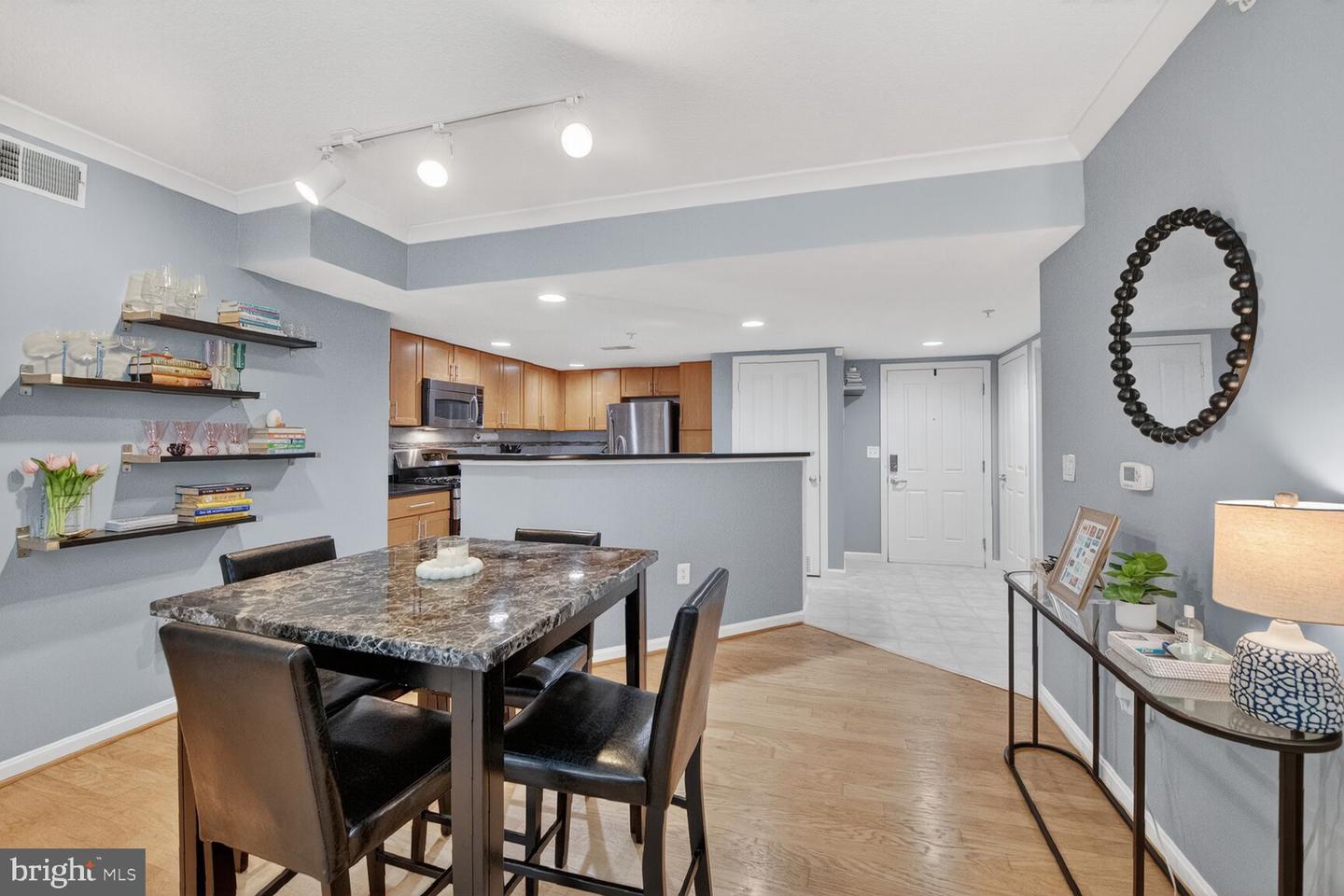 2220 FAIRFAX DR #707, ARLINGTON, Virginia 22201, 2 Bedrooms Bedrooms, ,2 BathroomsBathrooms,Residential,For sale,2220 FAIRFAX DR #707,VAAR2066566 MLS # VAAR2066566