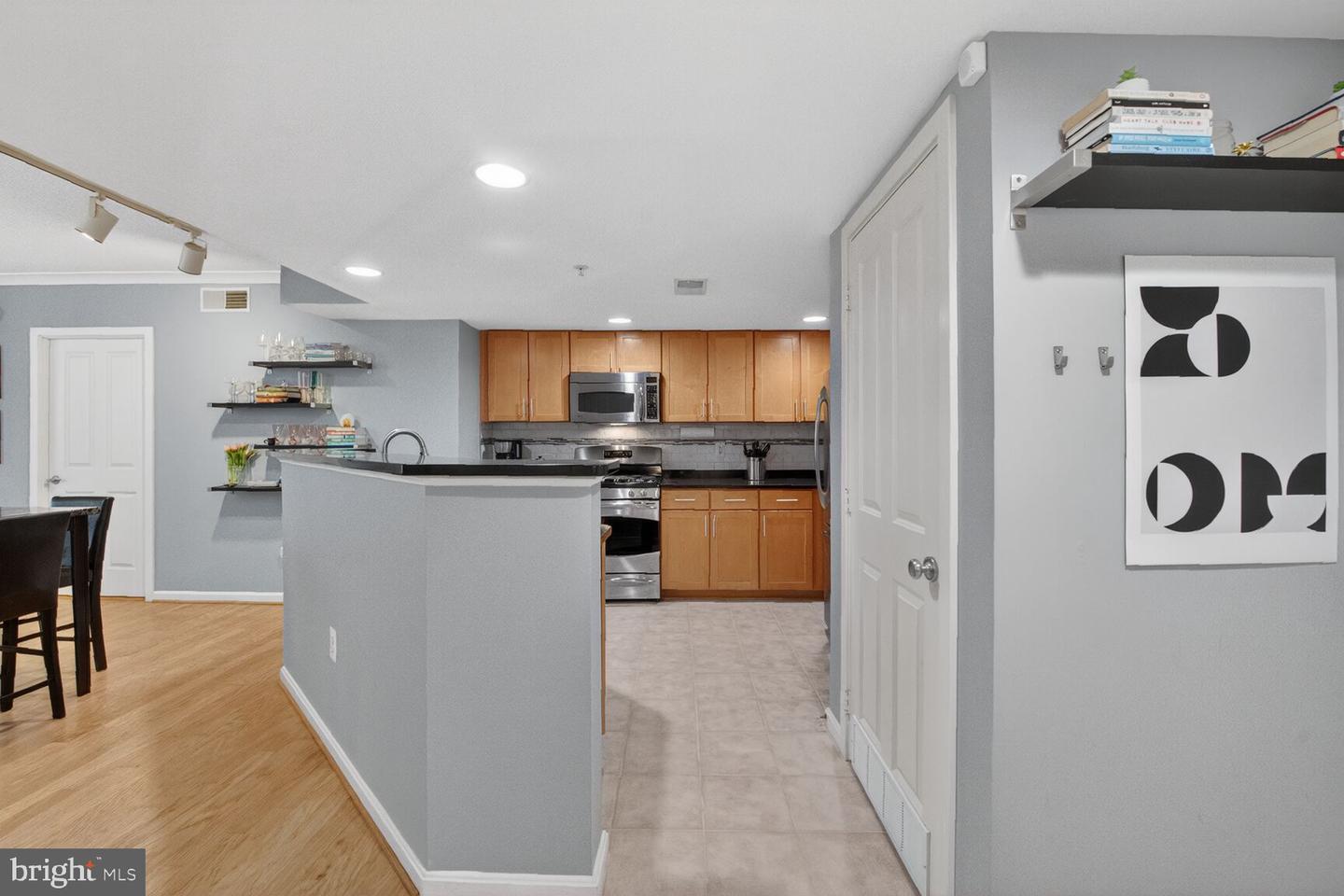 2220 FAIRFAX DR #707, ARLINGTON, Virginia 22201, 2 Bedrooms Bedrooms, ,2 BathroomsBathrooms,Residential,For sale,2220 FAIRFAX DR #707,VAAR2066566 MLS # VAAR2066566