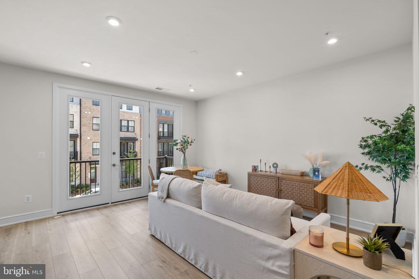 21823 BECKHORN STATION TER, BROADLANDS, Virginia 20148, 3 Bedrooms Bedrooms, ,2 BathroomsBathrooms,Residential,For sale,21823 BECKHORN STATION TER,VALO2111880 MLS # VALO2111880