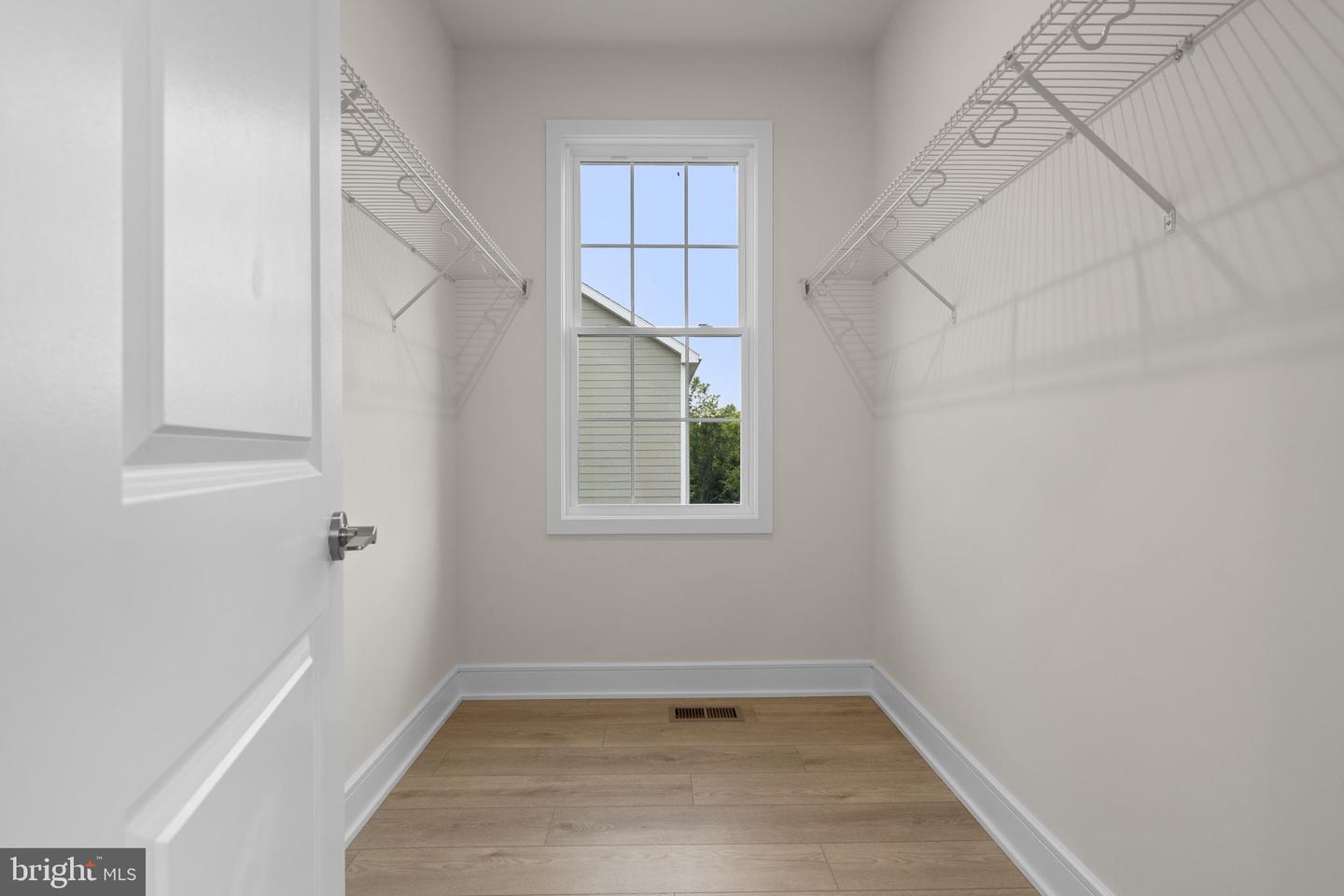 1013 CAPTAIN RICHARDS CT, MARSHALL, Virginia 20115, 3 Bedrooms Bedrooms, ,3 BathroomsBathrooms,Residential,For sale,1013 CAPTAIN RICHARDS CT,VAFQ2019812 MLS # VAFQ2019812