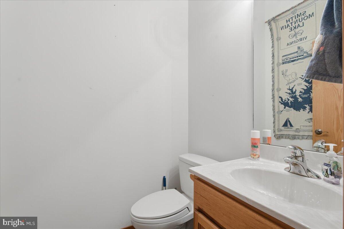 307 MEADOW POINT DR, MONETA, Virginia 24121, 3 Bedrooms Bedrooms, ,3 BathroomsBathrooms,Residential,For sale,307 MEADOW POINT DR,VABV2000260 MLS # VABV2000260 307 MEADOW POINT DR, MONETA, Virginia 24121, 3 Bedrooms Bedrooms, ,3 BathroomsBathrooms,Residential,For sale,307 MEADOW POINT DR,VABV2000260 MLS # VABV2000260