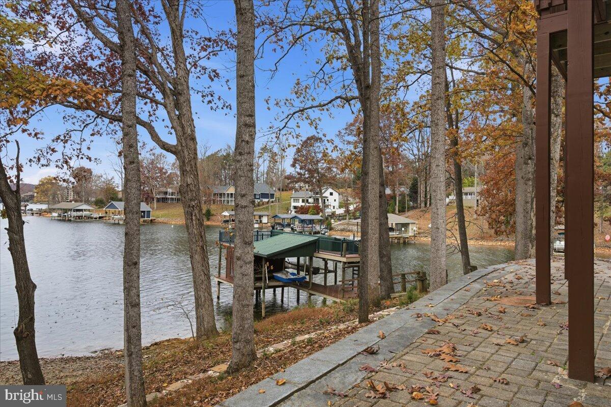 307 MEADOW POINT DR, MONETA, Virginia 24121, 3 Bedrooms Bedrooms, ,3 BathroomsBathrooms,Residential,For sale,307 MEADOW POINT DR,VABV2000260 MLS # VABV2000260 307 MEADOW POINT DR, MONETA, Virginia 24121, 3 Bedrooms Bedrooms, ,3 BathroomsBathrooms,Residential,For sale,307 MEADOW POINT DR,VABV2000260 MLS # VABV2000260