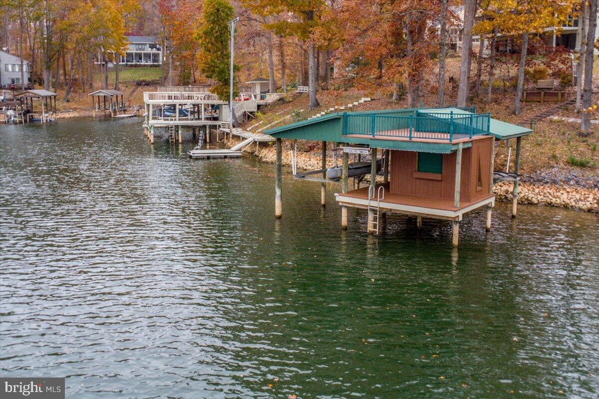 307 MEADOW POINT DR, MONETA, Virginia 24121, 3 Bedrooms Bedrooms, ,3 BathroomsBathrooms,Residential,For sale,307 MEADOW POINT DR,VABV2000260 MLS # VABV2000260 307 MEADOW POINT DR, MONETA, Virginia 24121, 3 Bedrooms Bedrooms, ,3 BathroomsBathrooms,Residential,For sale,307 MEADOW POINT DR,VABV2000260 MLS # VABV2000260