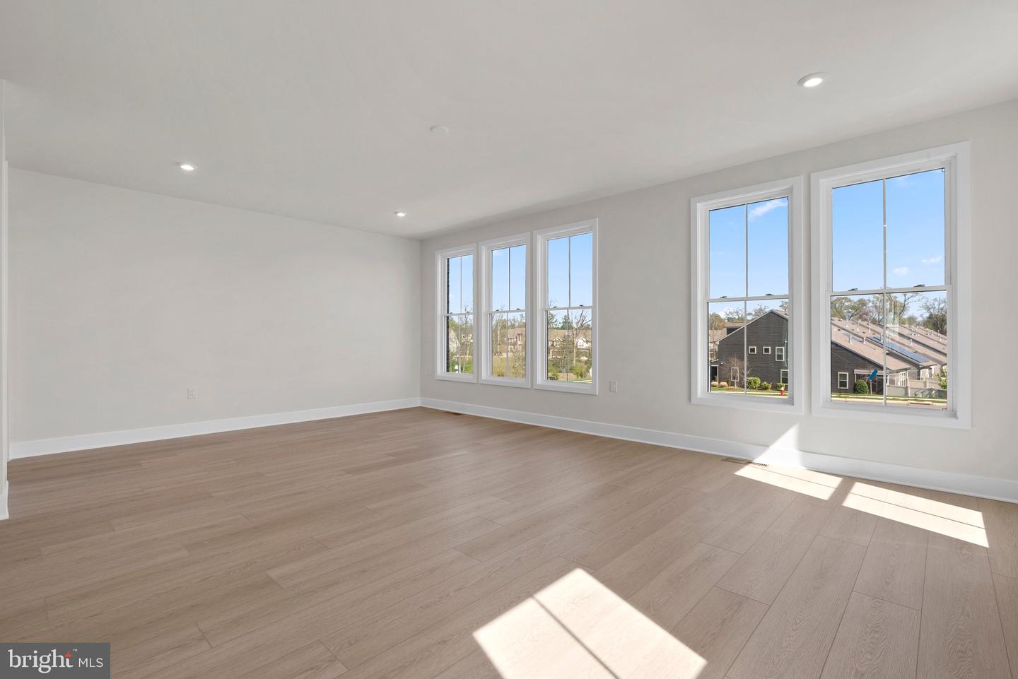 44506 LOWESTOFT SQ, ASHBURN, Virginia 20147, 3 Bedrooms Bedrooms, ,2 BathroomsBathrooms,Residential,For sale,44506 LOWESTOFT SQ,VALO2111884 MLS # VALO2111884