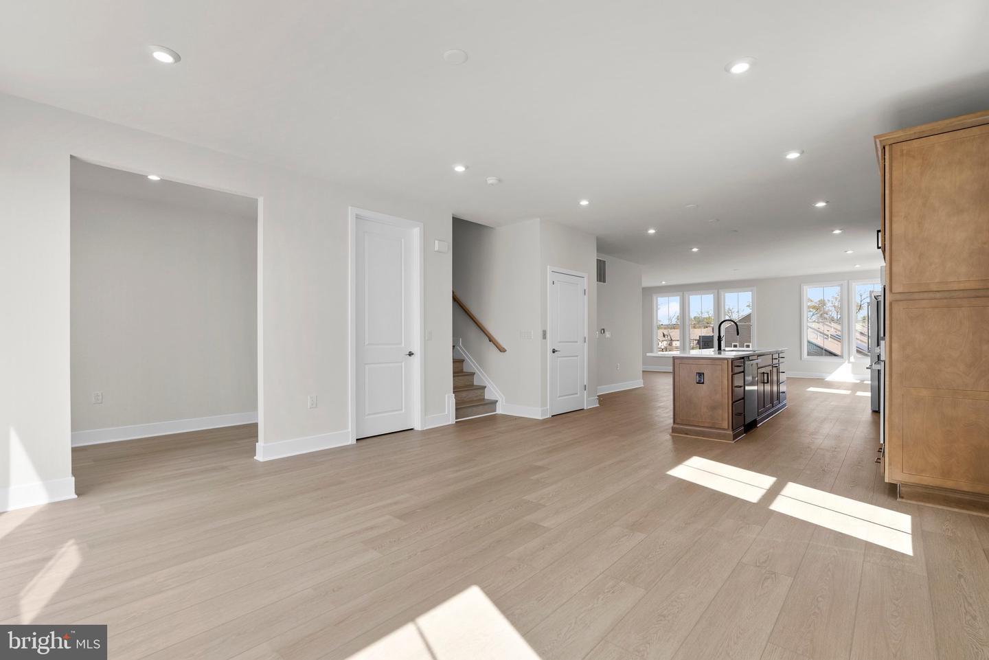 44506 LOWESTOFT SQ, ASHBURN, Virginia 20147, 3 Bedrooms Bedrooms, ,2 BathroomsBathrooms,Residential,For sale,44506 LOWESTOFT SQ,VALO2111884 MLS # VALO2111884