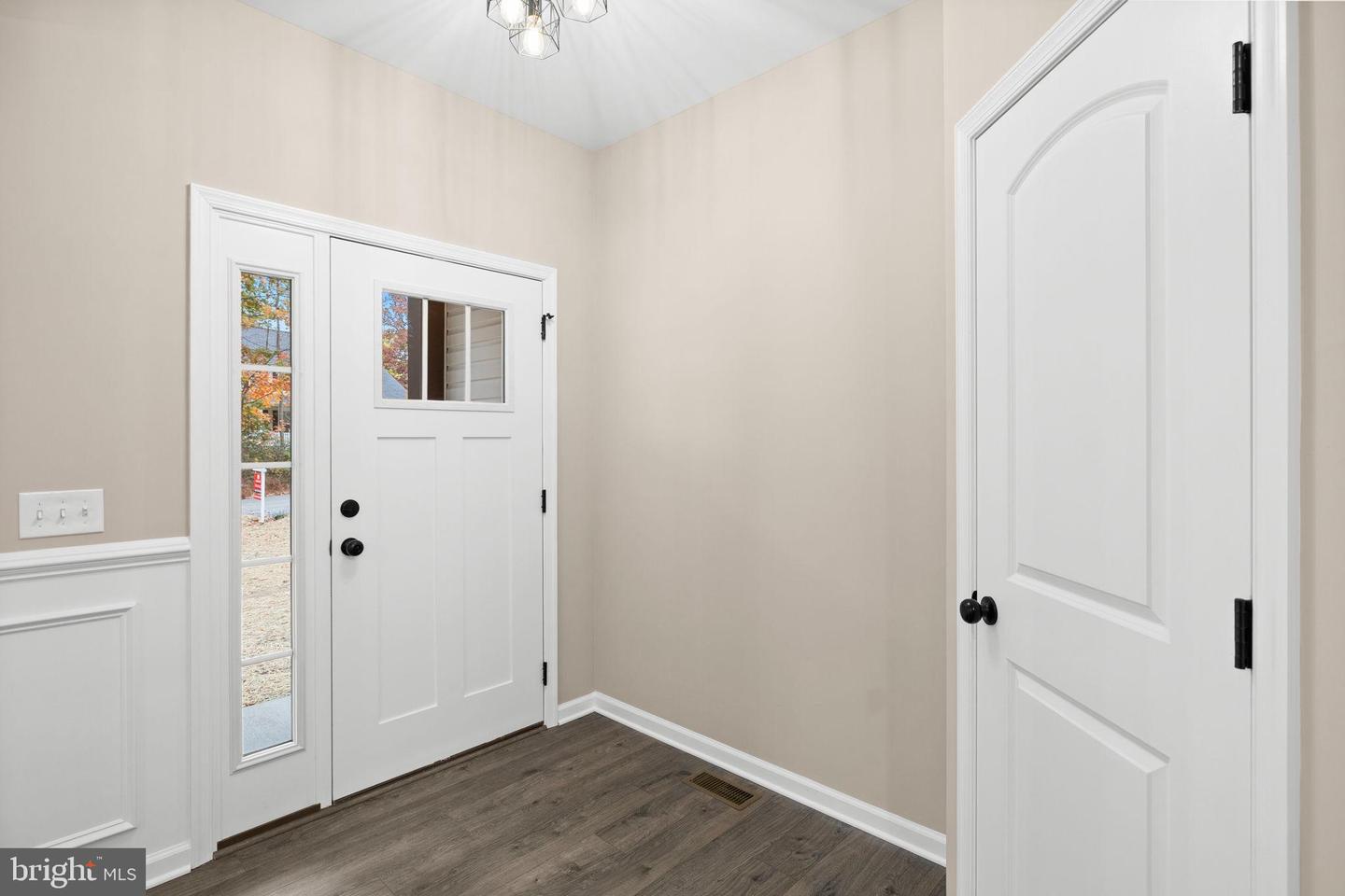 10902 THIEL CT, SPOTSYLVANIA, Virginia 22551, 4 Bedrooms Bedrooms, ,2 BathroomsBathrooms,Residential,For sale,10902 THIEL CT,VASP2037932 MLS # VASP2037932