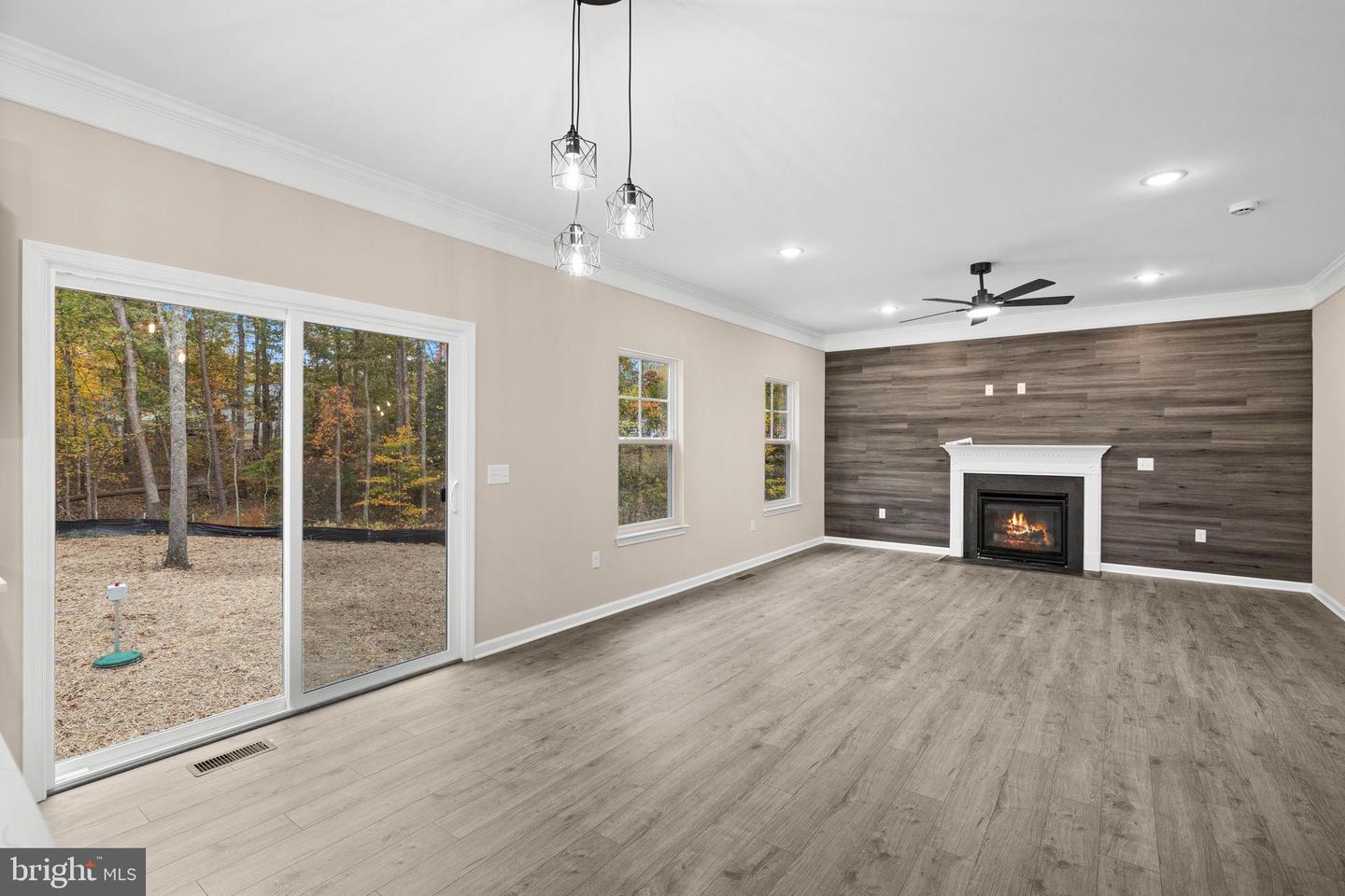 10902 THIEL CT, SPOTSYLVANIA, Virginia 22551, 4 Bedrooms Bedrooms, ,2 BathroomsBathrooms,Residential,For sale,10902 THIEL CT,VASP2037932 MLS # VASP2037932