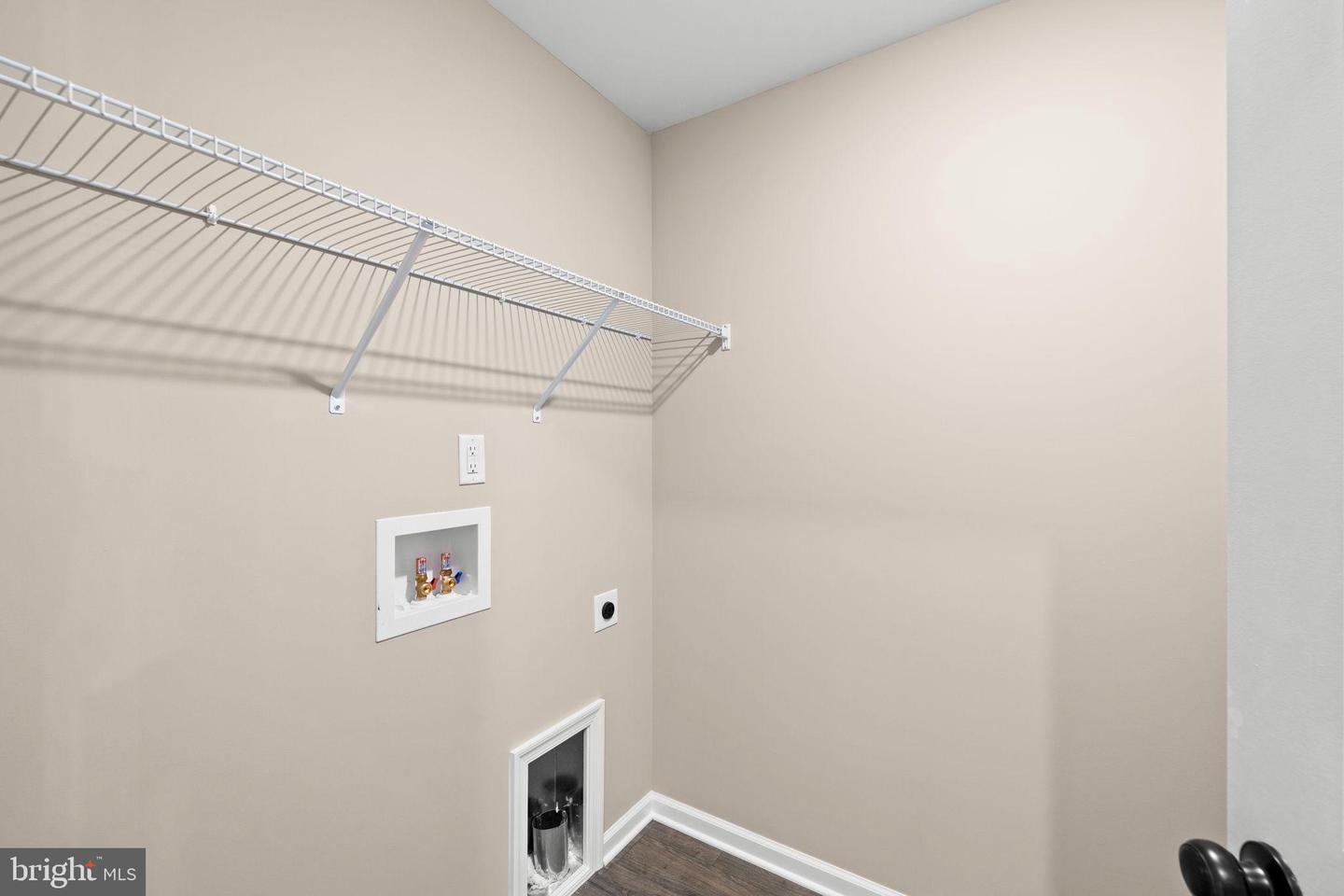 10902 THIEL CT, SPOTSYLVANIA, Virginia 22551, 4 Bedrooms Bedrooms, ,2 BathroomsBathrooms,Residential,For sale,10902 THIEL CT,VASP2037932 MLS # VASP2037932