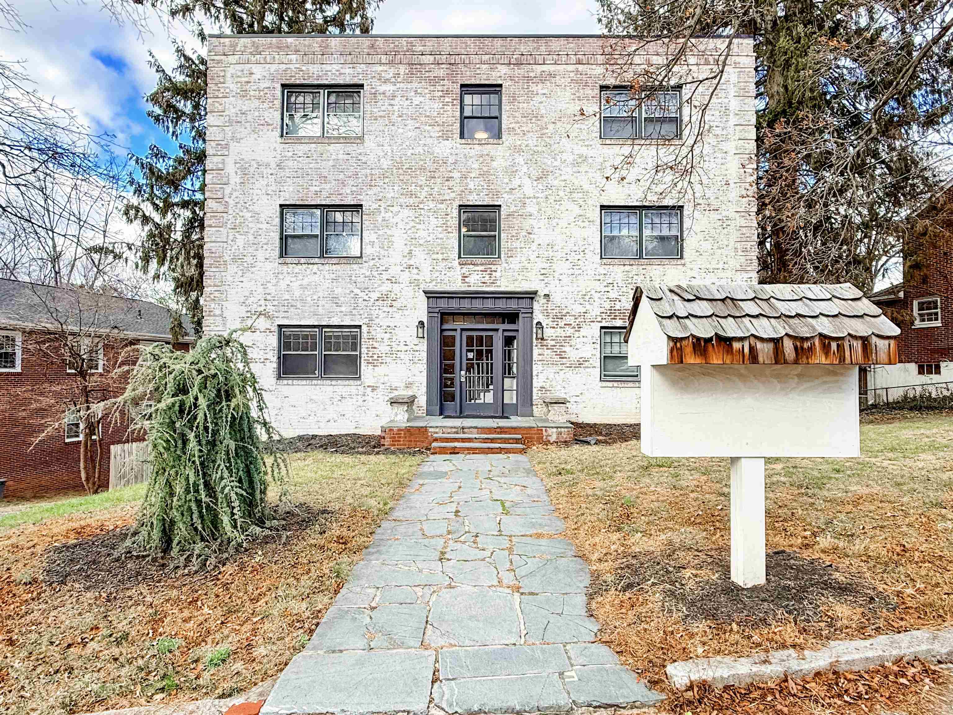 625 ALLEGHANY AVE, STAUNTON, Virginia 24401, ,Residential,625 ALLEGHANY AVE,671586 MLS # 671586