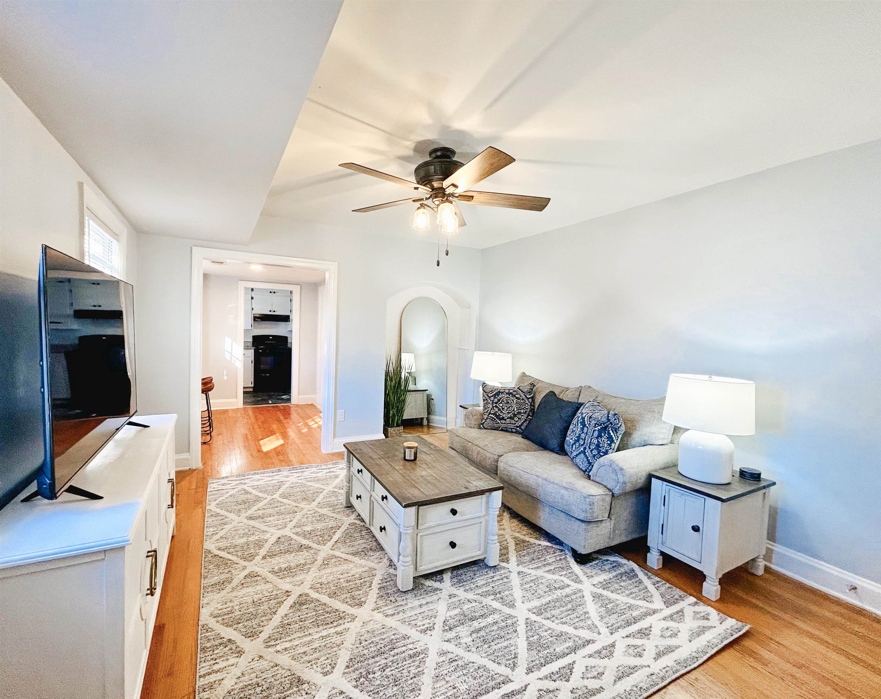 625 ALLEGHANY AVE, STAUNTON, Virginia 24401, ,Residential,625 ALLEGHANY AVE,671586 MLS # 671586