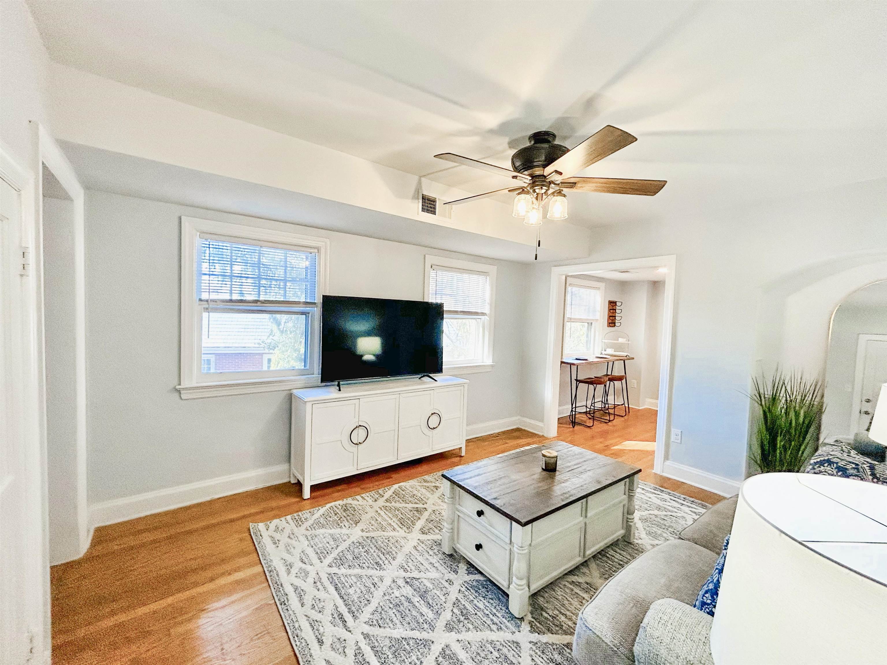 625 ALLEGHANY AVE, STAUNTON, Virginia 24401, ,Residential,625 ALLEGHANY AVE,671586 MLS # 671586