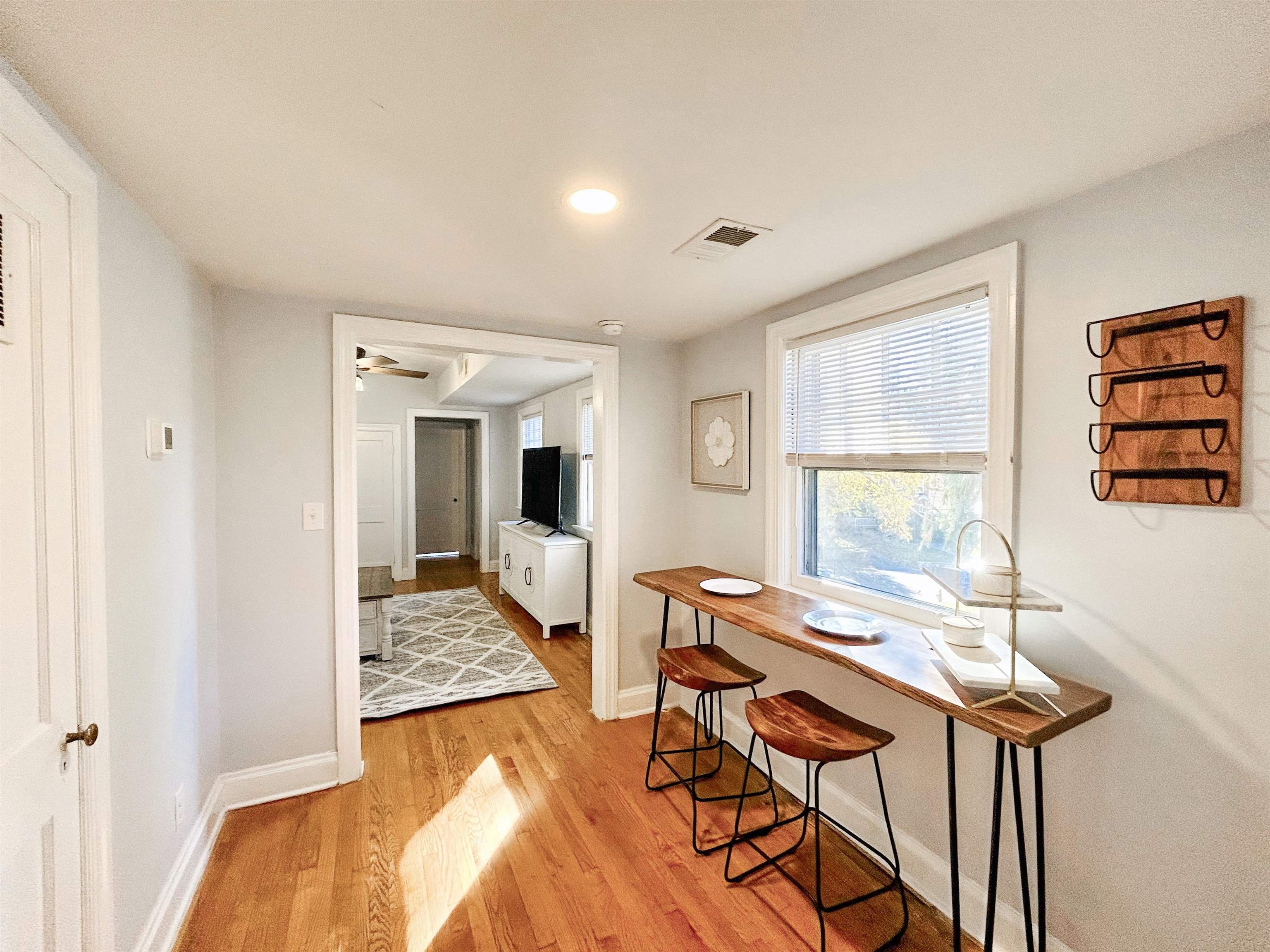 625 ALLEGHANY AVE, STAUNTON, Virginia 24401, ,Residential,625 ALLEGHANY AVE,671586 MLS # 671586