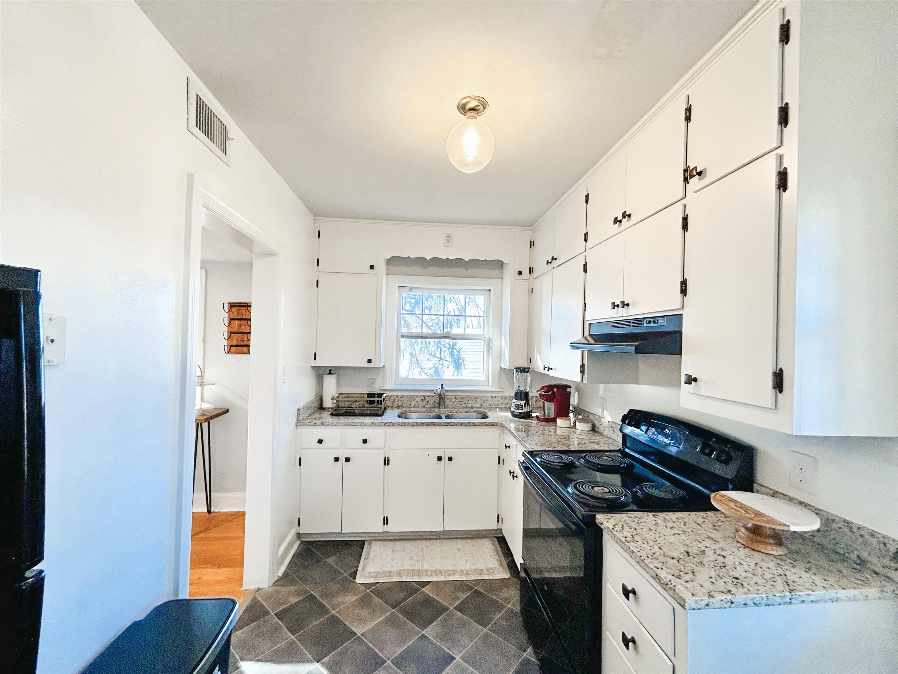 625 ALLEGHANY AVE, STAUNTON, Virginia 24401, ,Residential,625 ALLEGHANY AVE,671586 MLS # 671586