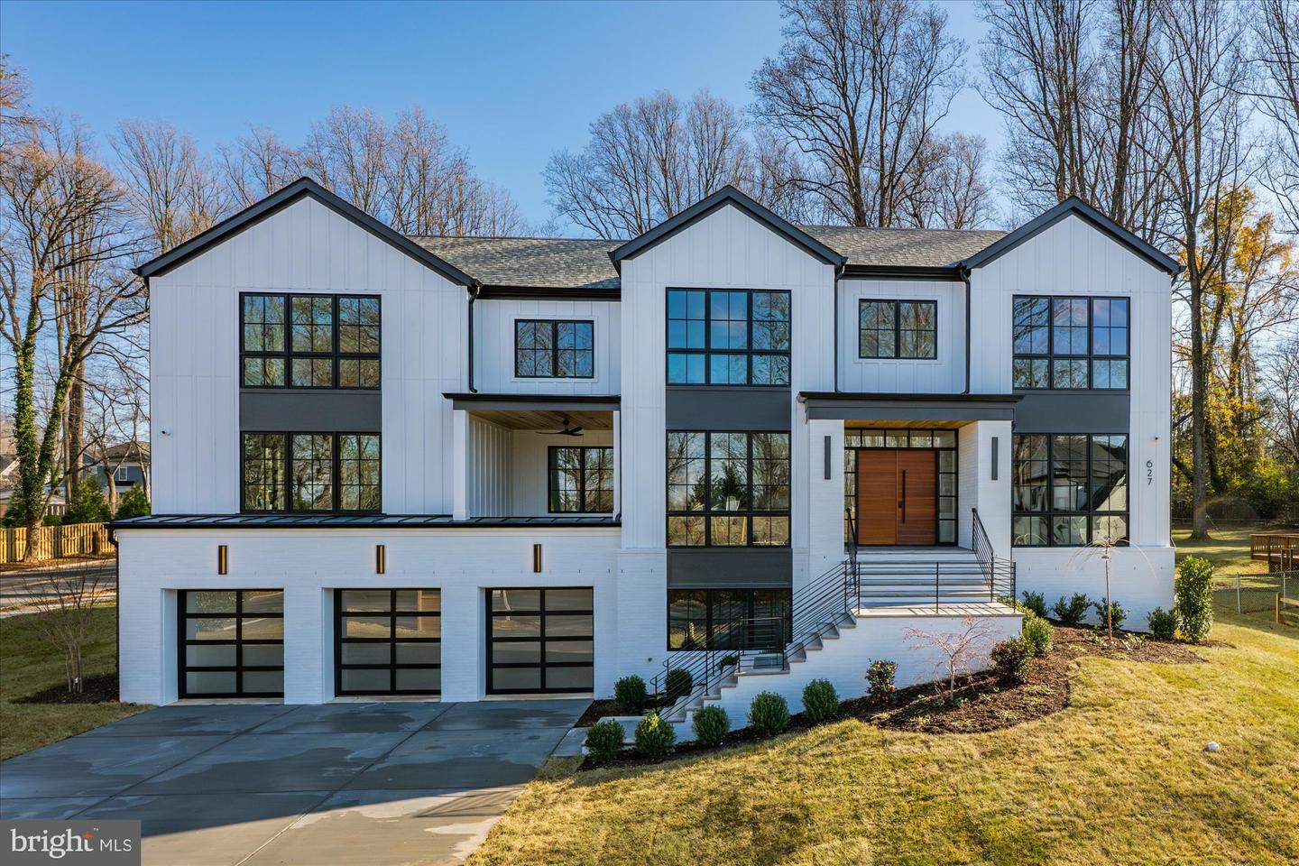 627 HINE ST SE, VIENNA, Virginia 22180, 6 Bedrooms Bedrooms, ,6 BathroomsBathrooms,Residential,For sale,627 HINE ST SE,VAFX2208982 MLS # VAFX2208982