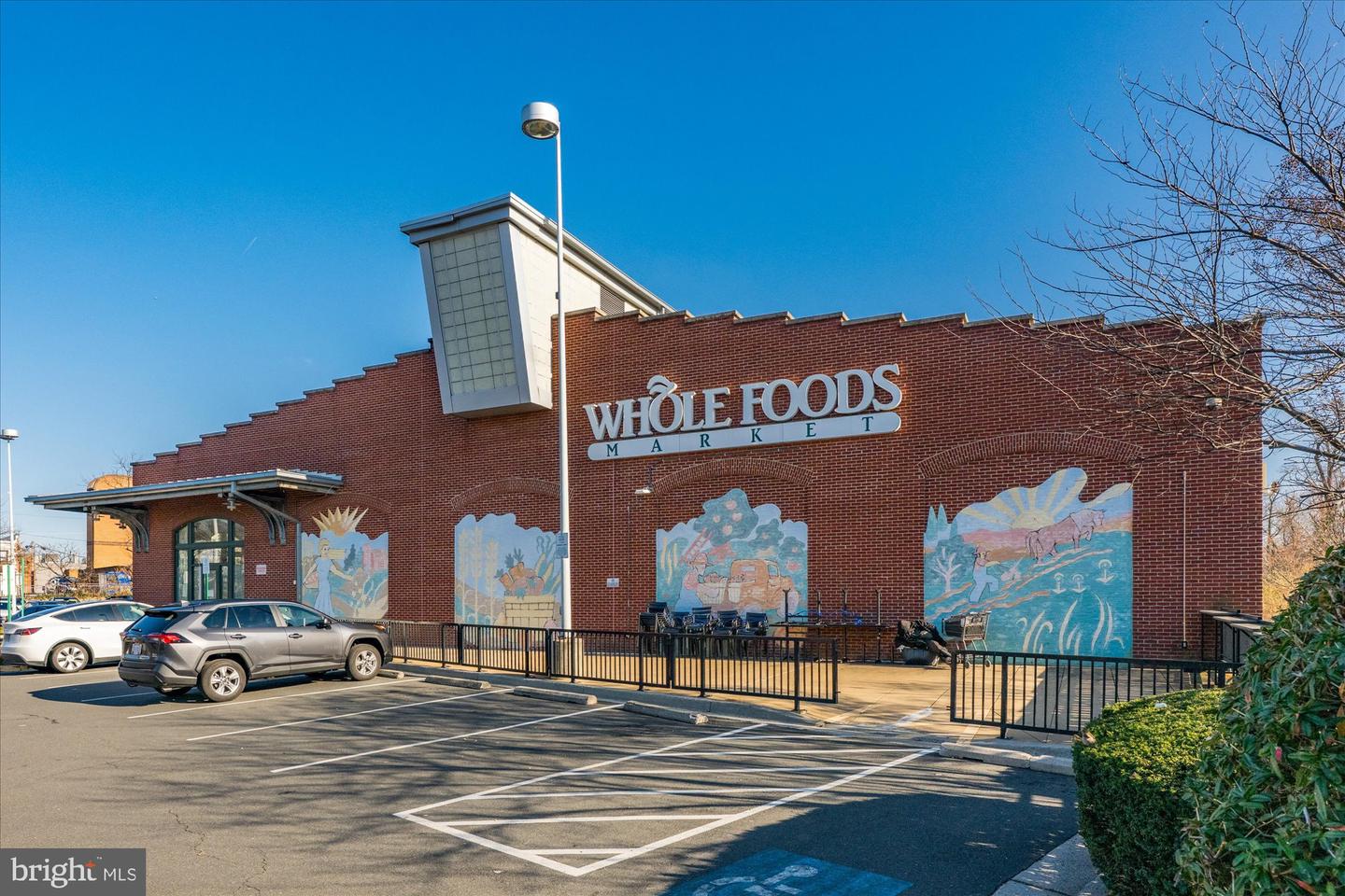 627 HINE ST SE, VIENNA, Virginia 22180, 6 Bedrooms Bedrooms, ,6 BathroomsBathrooms,Residential,For sale,627 HINE ST SE,VAFX2208982 MLS # VAFX2208982