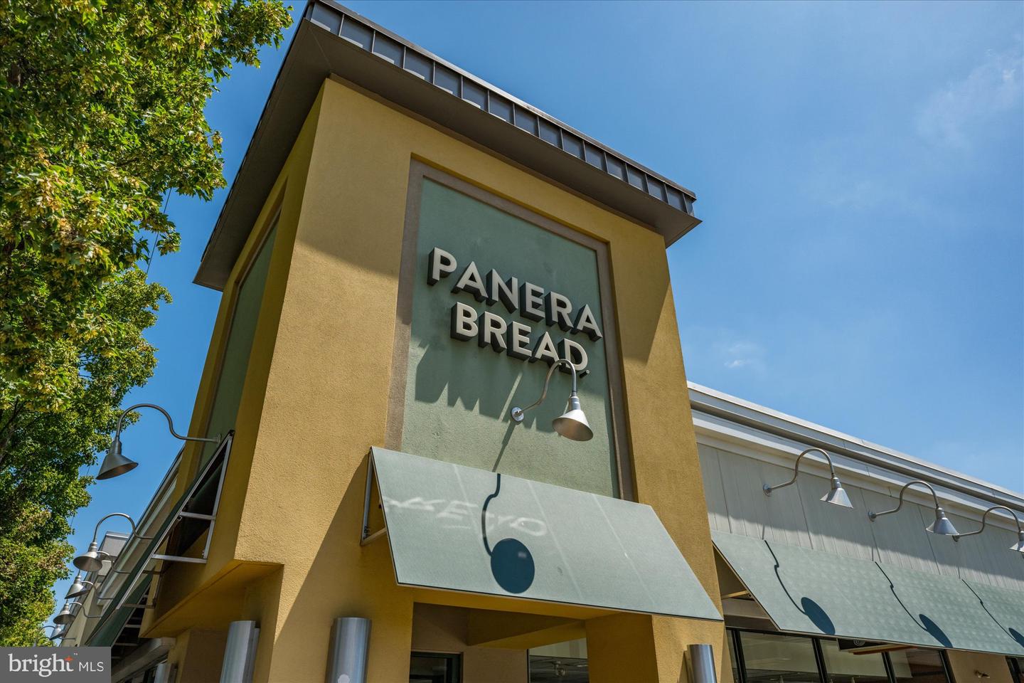 627 HINE ST SE, VIENNA, Virginia 22180, 6 Bedrooms Bedrooms, ,6 BathroomsBathrooms,Residential,For sale,627 HINE ST SE,VAFX2208982 MLS # VAFX2208982