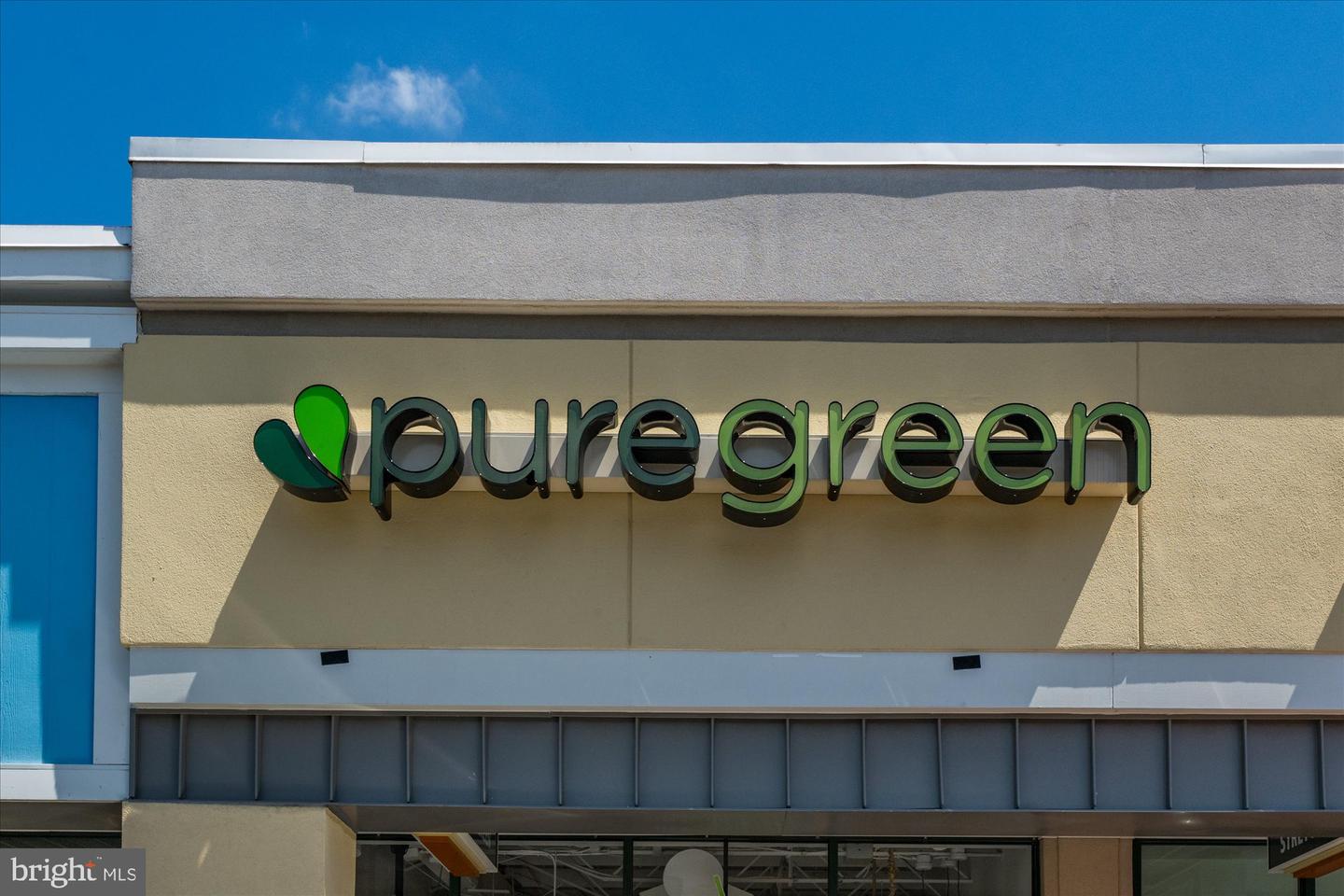 627 HINE ST SE, VIENNA, Virginia 22180, 6 Bedrooms Bedrooms, ,6 BathroomsBathrooms,Residential,For sale,627 HINE ST SE,VAFX2208982 MLS # VAFX2208982