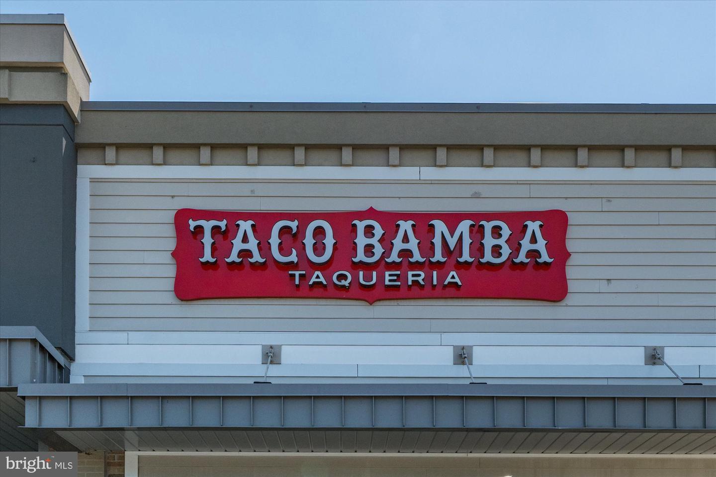 627 HINE ST SE, VIENNA, Virginia 22180, 6 Bedrooms Bedrooms, ,6 BathroomsBathrooms,Residential,For sale,627 HINE ST SE,VAFX2208982 MLS # VAFX2208982