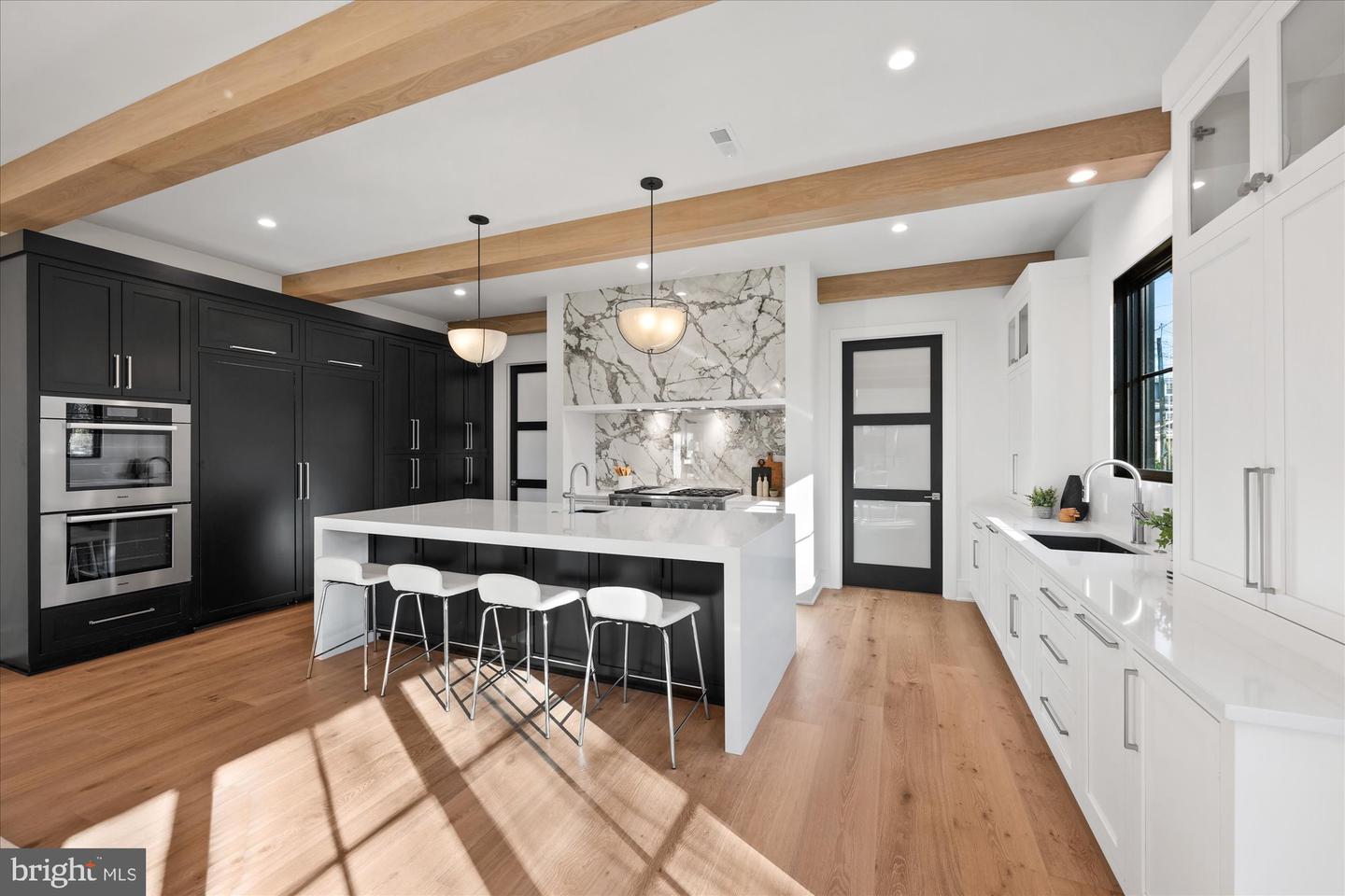 627 HINE ST SE, VIENNA, Virginia 22180, 6 Bedrooms Bedrooms, ,6 BathroomsBathrooms,Residential,For sale,627 HINE ST SE,VAFX2208982 MLS # VAFX2208982