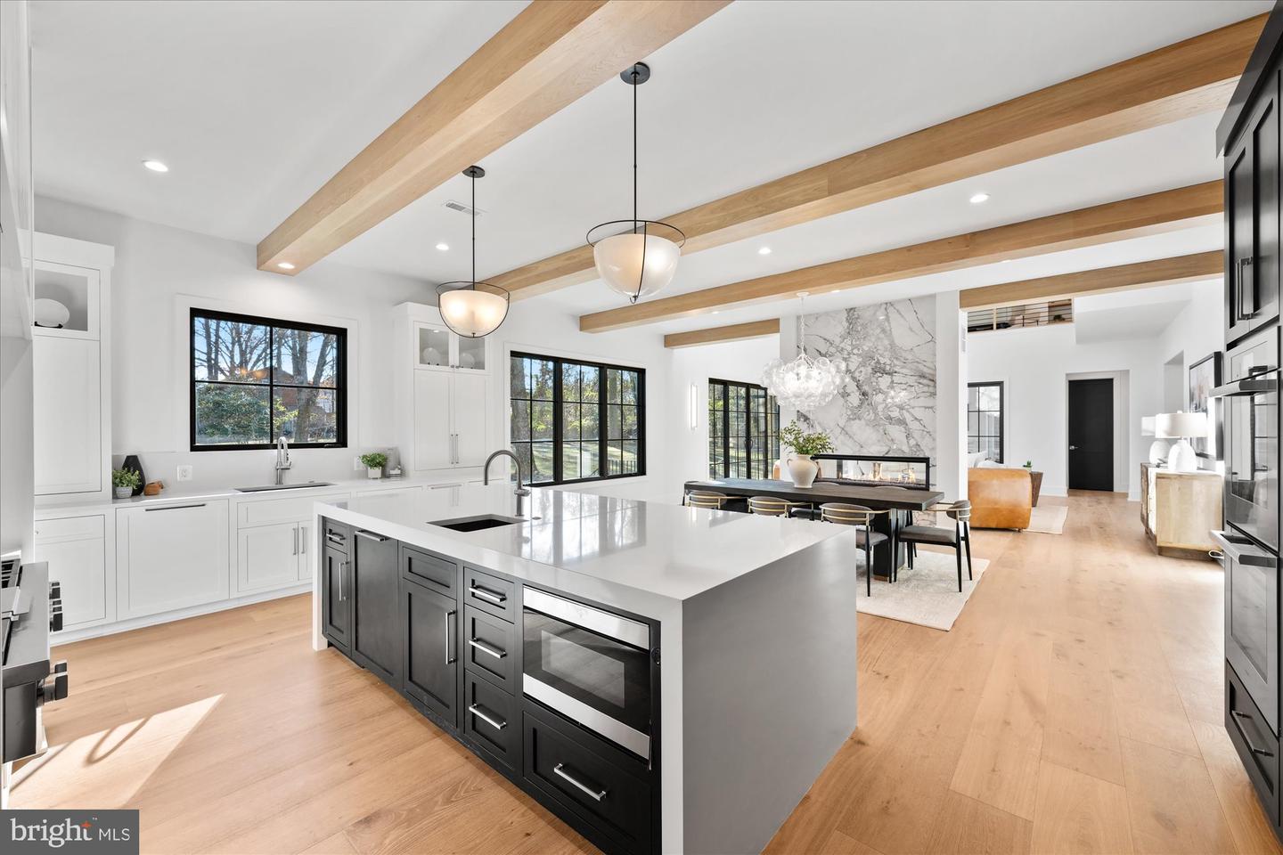 627 HINE ST SE, VIENNA, Virginia 22180, 6 Bedrooms Bedrooms, ,6 BathroomsBathrooms,Residential,For sale,627 HINE ST SE,VAFX2208982 MLS # VAFX2208982