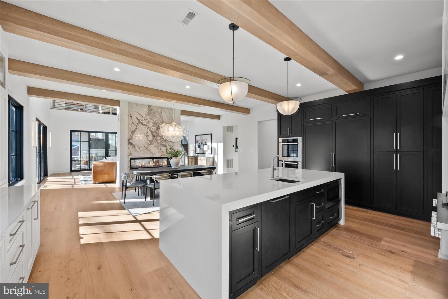 627 HINE ST SE, VIENNA, Virginia 22180, 6 Bedrooms Bedrooms, ,6 BathroomsBathrooms,Residential,For sale,627 HINE ST SE,VAFX2208982 MLS # VAFX2208982