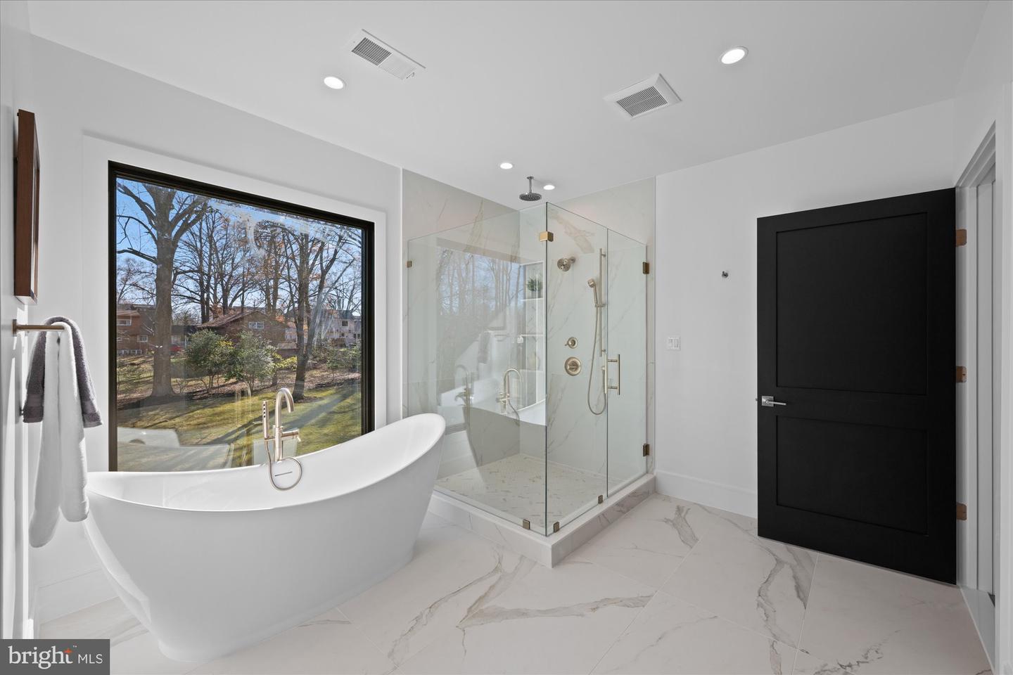 627 HINE ST SE, VIENNA, Virginia 22180, 6 Bedrooms Bedrooms, ,6 BathroomsBathrooms,Residential,For sale,627 HINE ST SE,VAFX2208982 MLS # VAFX2208982