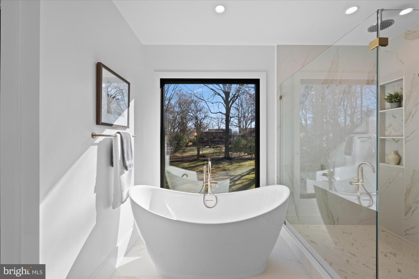 627 HINE ST SE, VIENNA, Virginia 22180, 6 Bedrooms Bedrooms, ,6 BathroomsBathrooms,Residential,For sale,627 HINE ST SE,VAFX2208982 MLS # VAFX2208982