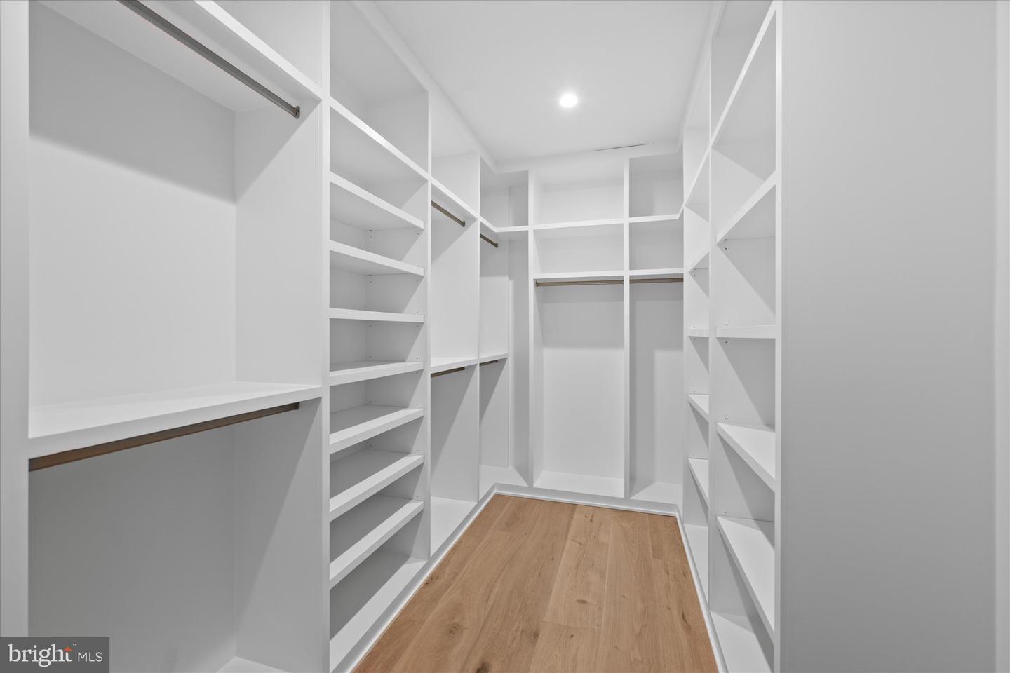 627 HINE ST SE, VIENNA, Virginia 22180, 6 Bedrooms Bedrooms, ,6 BathroomsBathrooms,Residential,For sale,627 HINE ST SE,VAFX2208982 MLS # VAFX2208982