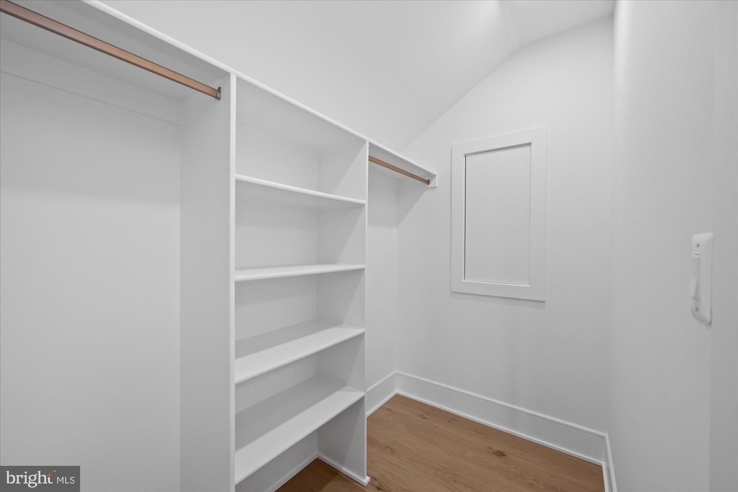 627 HINE ST SE, VIENNA, Virginia 22180, 6 Bedrooms Bedrooms, ,6 BathroomsBathrooms,Residential,For sale,627 HINE ST SE,VAFX2208982 MLS # VAFX2208982