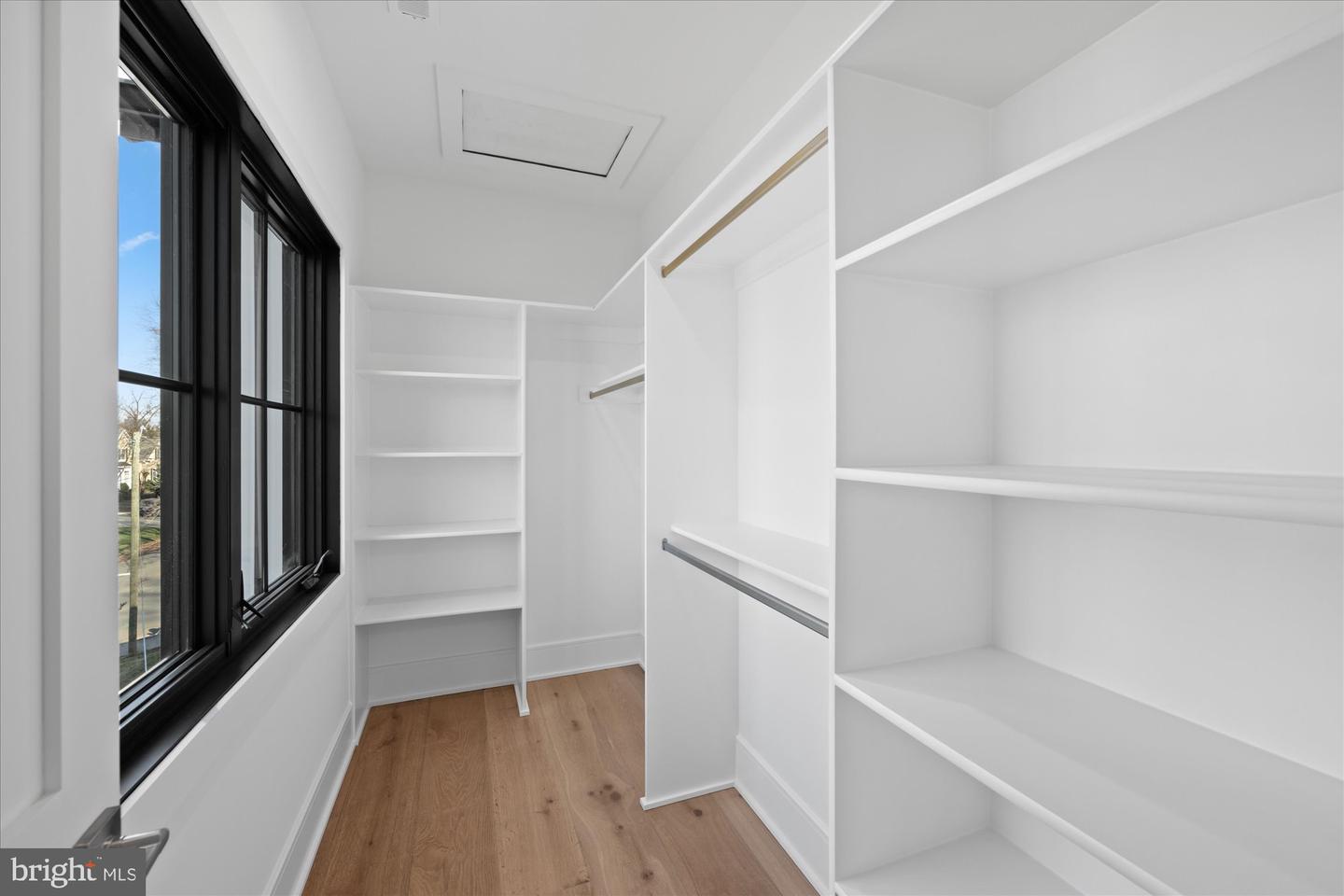 627 HINE ST SE, VIENNA, Virginia 22180, 6 Bedrooms Bedrooms, ,6 BathroomsBathrooms,Residential,For sale,627 HINE ST SE,VAFX2208982 MLS # VAFX2208982