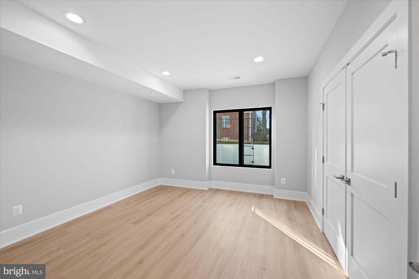 627 HINE ST SE, VIENNA, Virginia 22180, 6 Bedrooms Bedrooms, ,6 BathroomsBathrooms,Residential,For sale,627 HINE ST SE,VAFX2208982 MLS # VAFX2208982