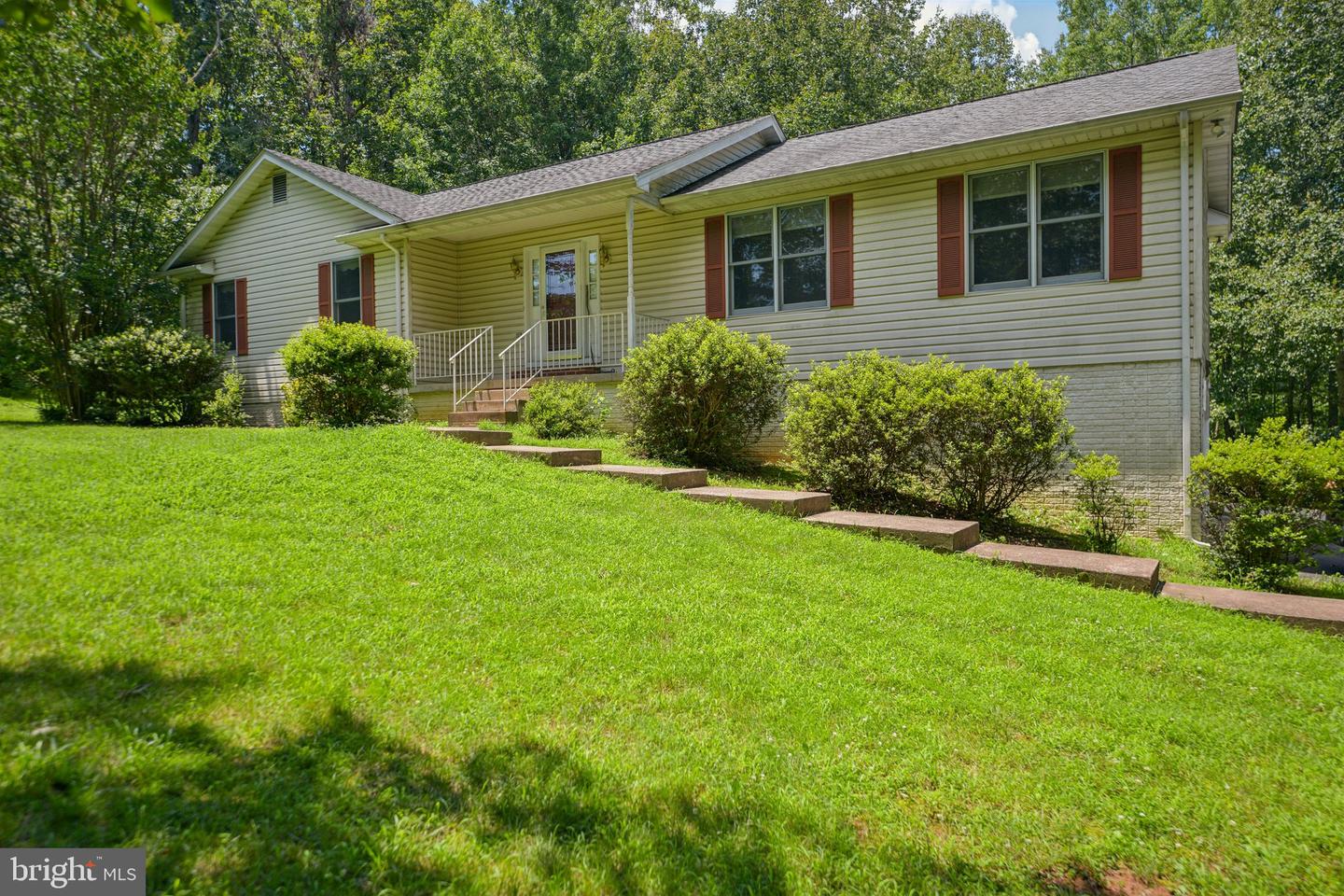 11068 ALUM SPRINGS RD, CULPEPER, Virginia 22701, 3 Bedrooms Bedrooms, ,3 BathroomsBathrooms,Residential,For sale,11068 ALUM SPRINGS RD,VACU2010372 MLS # VACU2010372 11068 ALUM SPRINGS RD, CULPEPER, Virginia 22701, 3 Bedrooms Bedrooms, ,3 BathroomsBathrooms,Residential,For sale,11068 ALUM SPRINGS RD,VACU2010372 MLS # VACU2010372