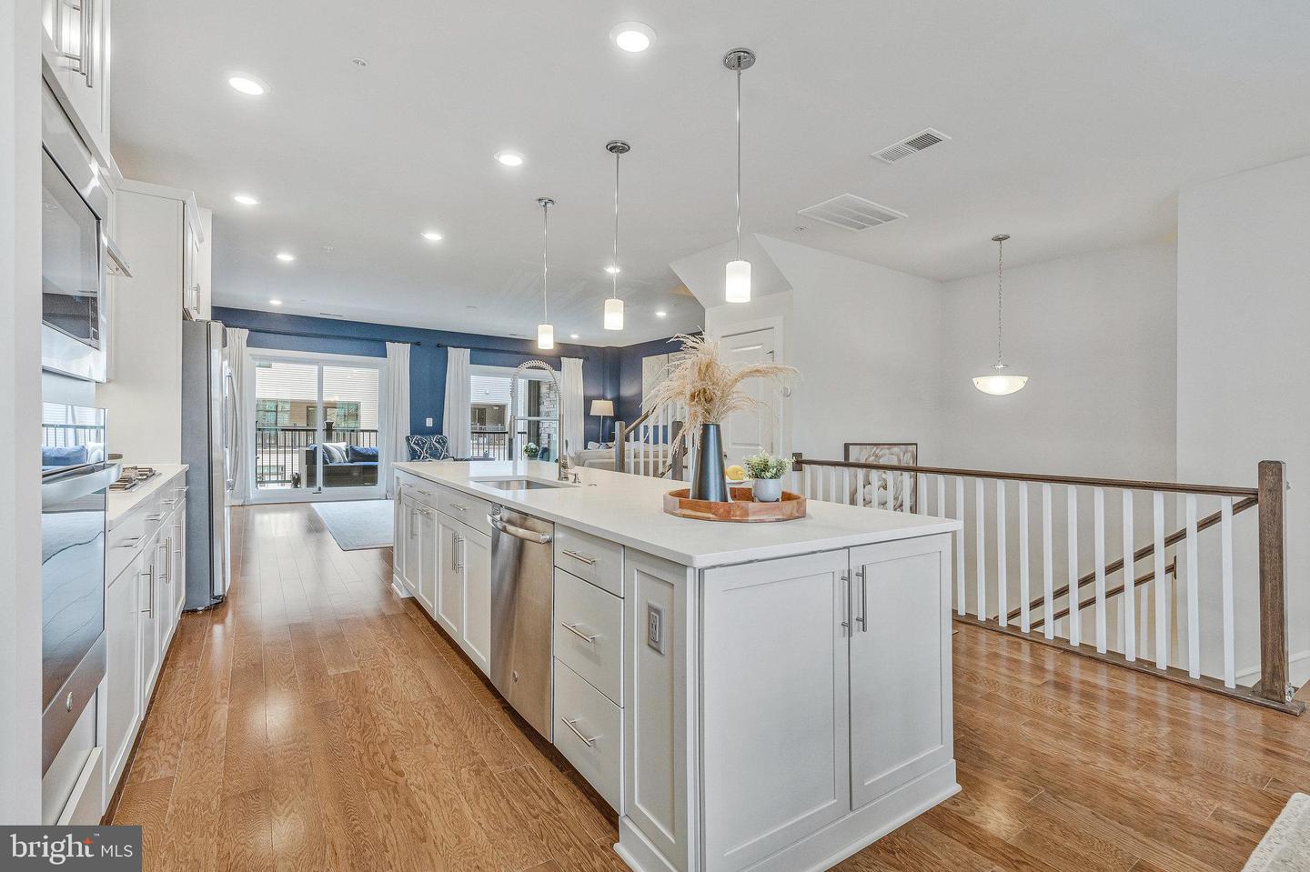 13240 LAKE WOODLAND WAY #5F, HERNDON, Virginia 20171, 3 Bedrooms Bedrooms, ,2 BathroomsBathrooms,Residential,For sale,13240 LAKE WOODLAND WAY #5F,VAFX2243776 MLS # VAFX2243776